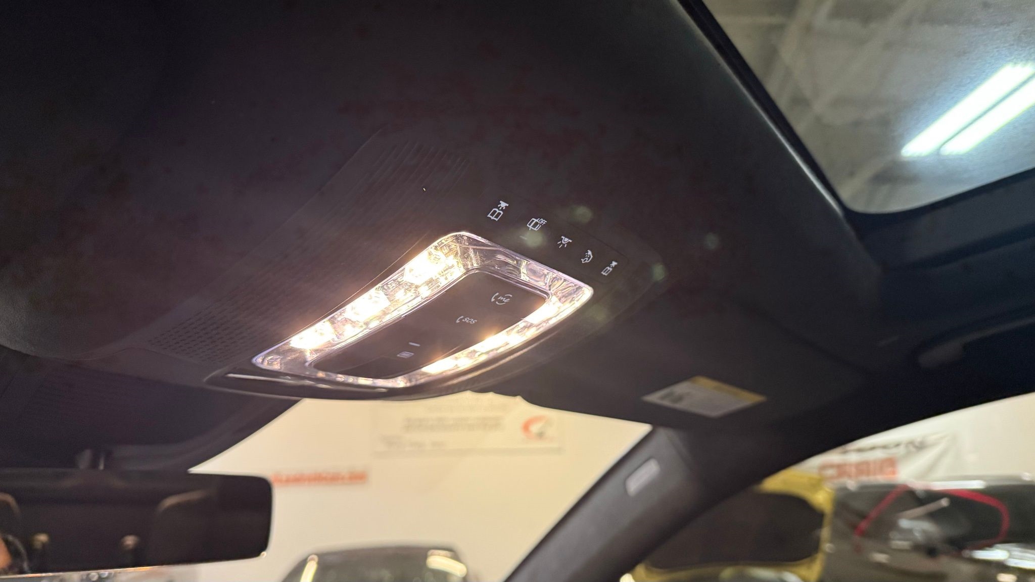 Mercedes-Benz GLS  2024