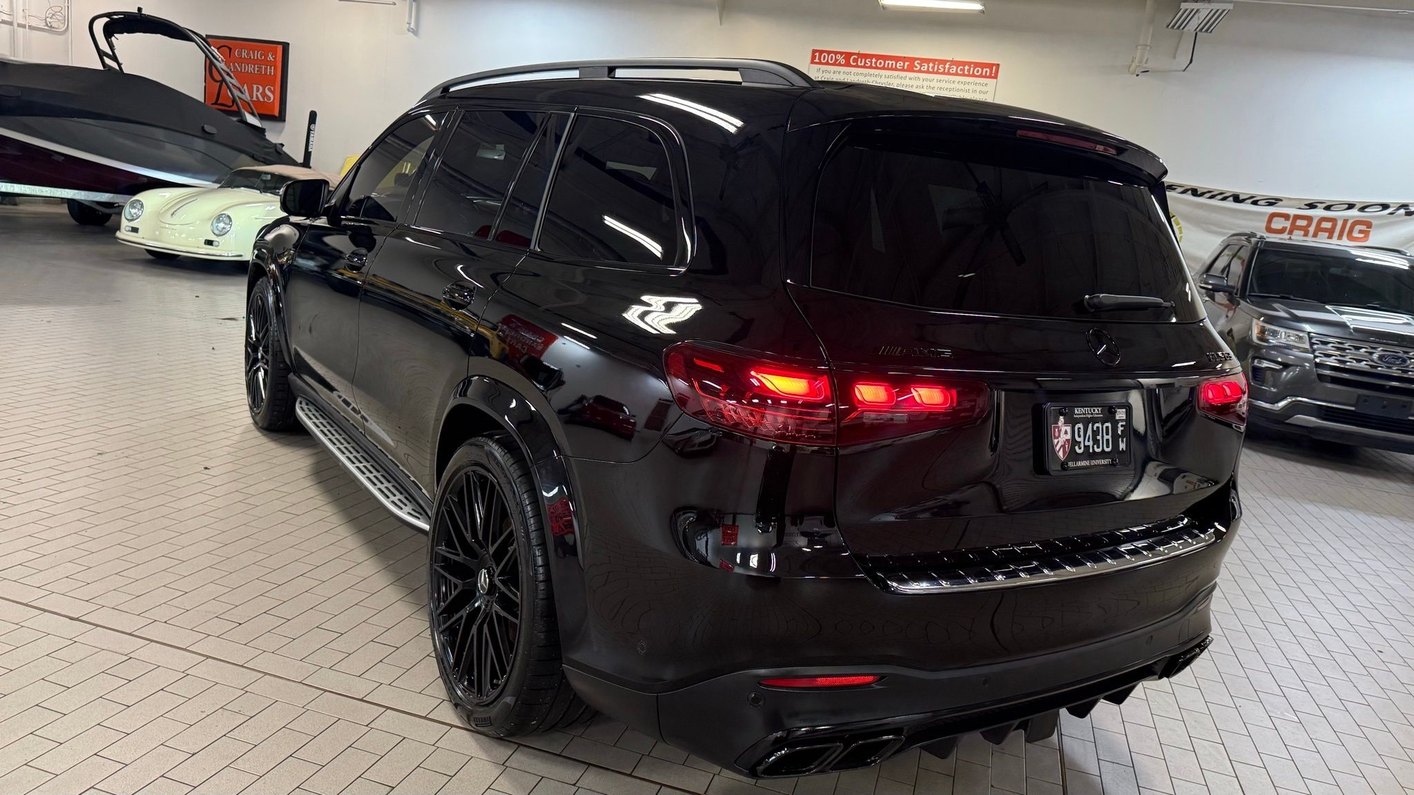 Mercedes-Benz GLS  2024