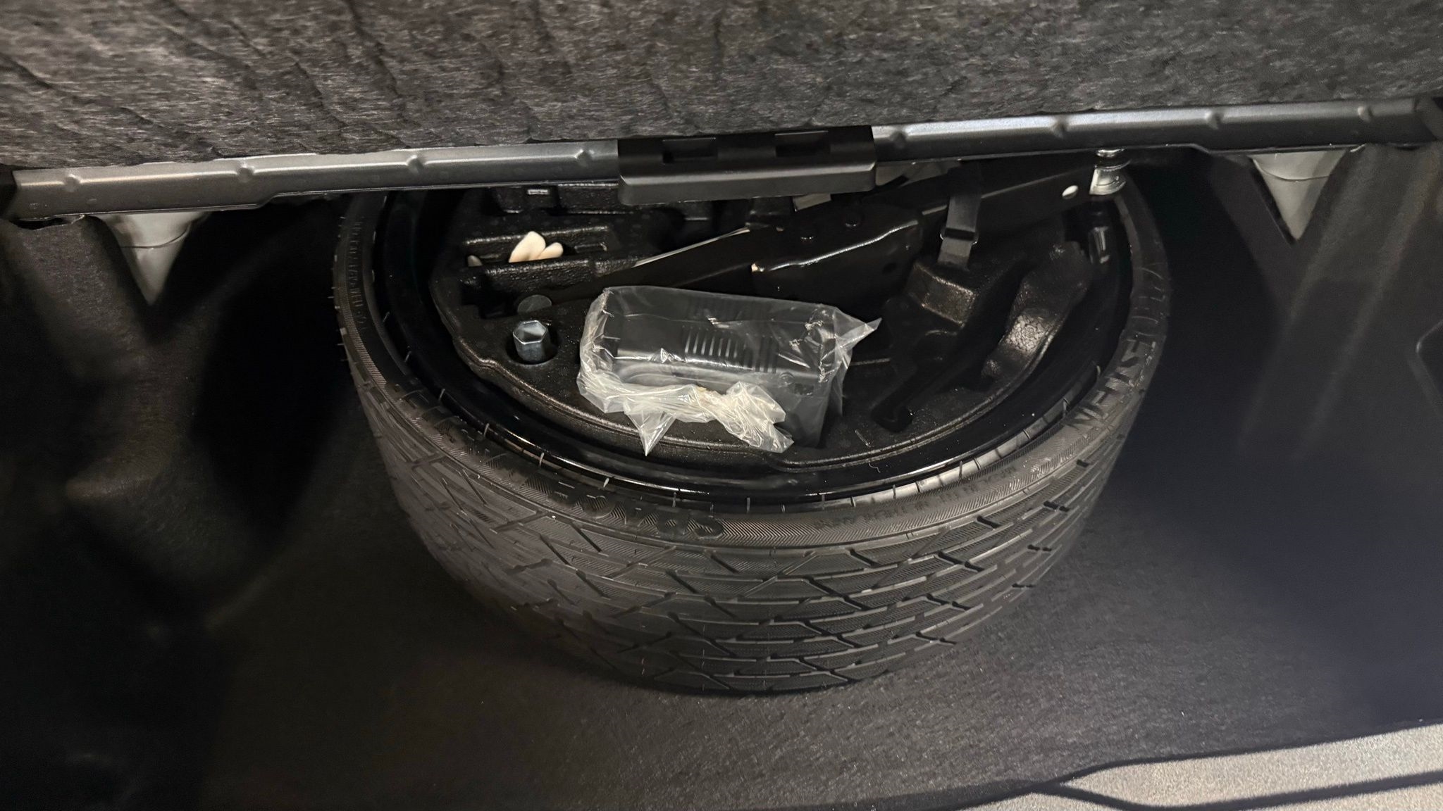 Mercedes-Benz GLS  2024