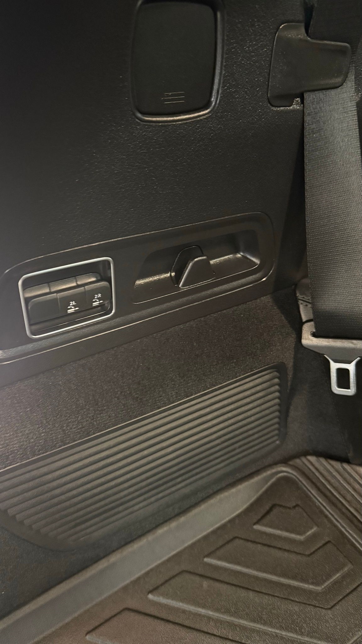 Mercedes-Benz GLS  2024