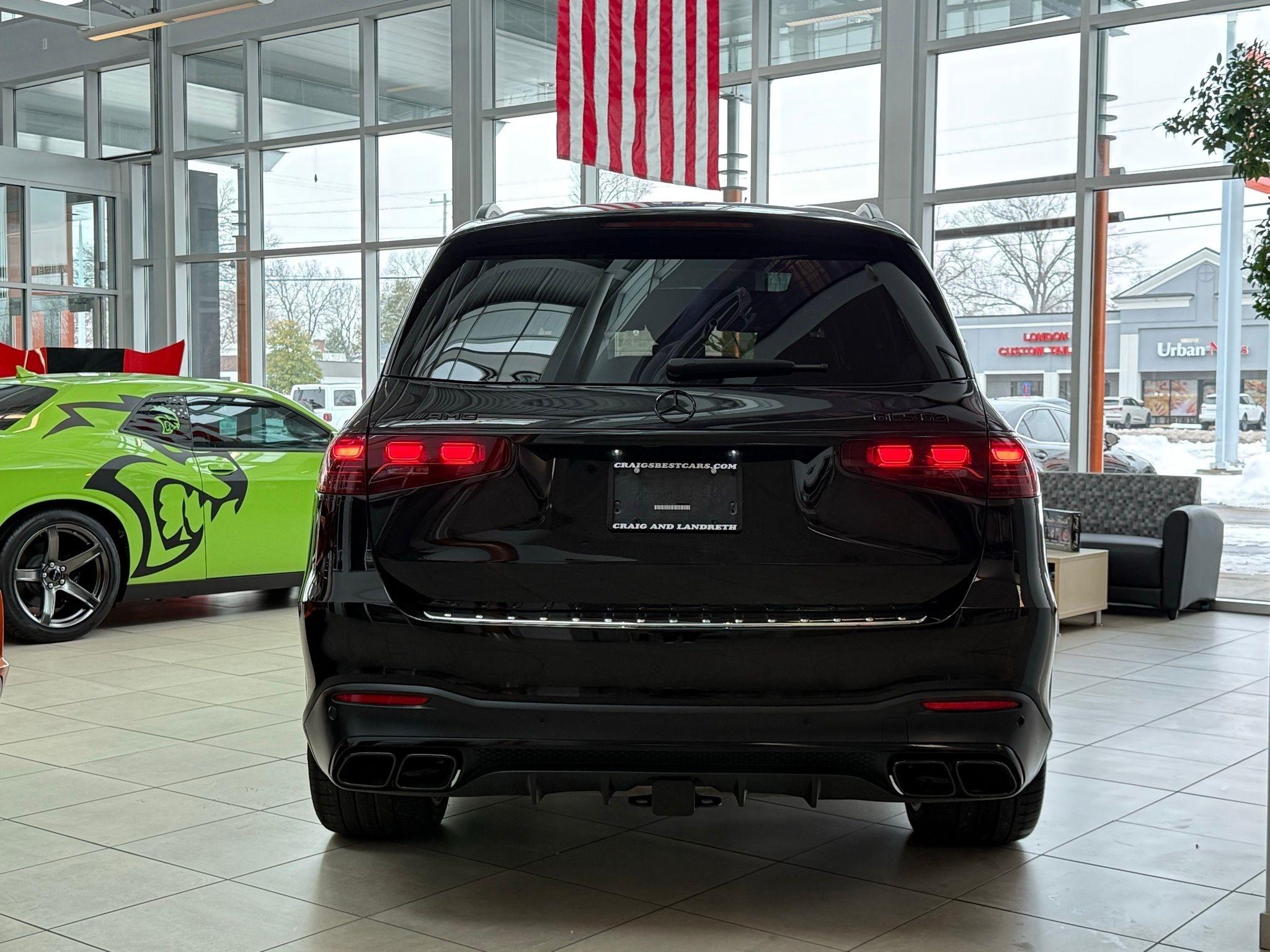 Mercedes-Benz GLS  2024