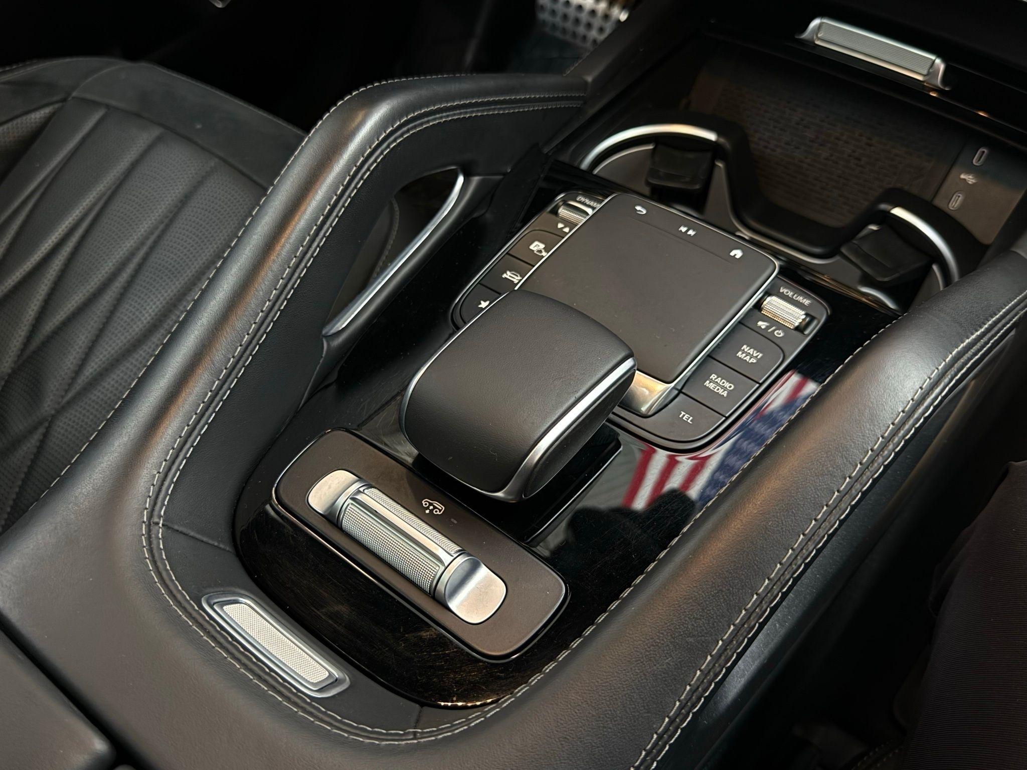 Mercedes-Benz GLS  2024