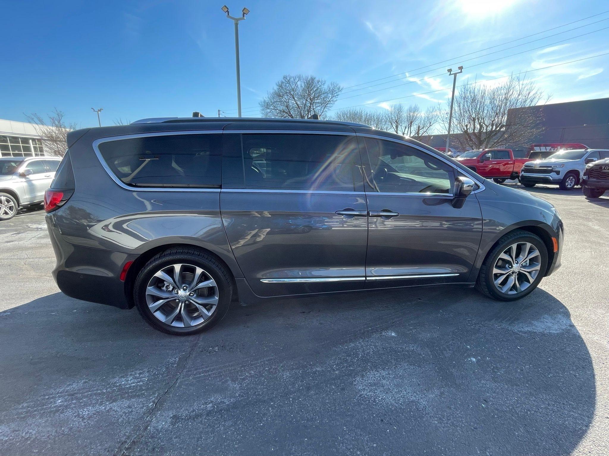 Chrysler Pacifica  2019