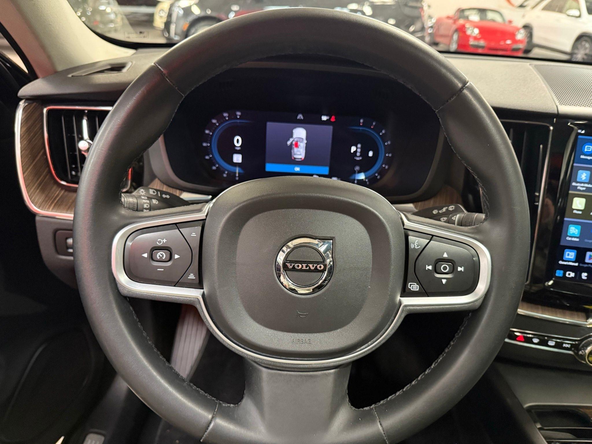 Volvo XC60  2022