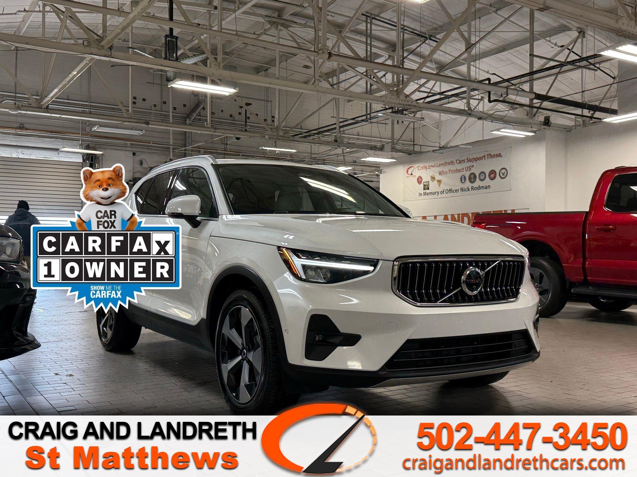2025 Volvo XC40 B5 Plus Bright Theme