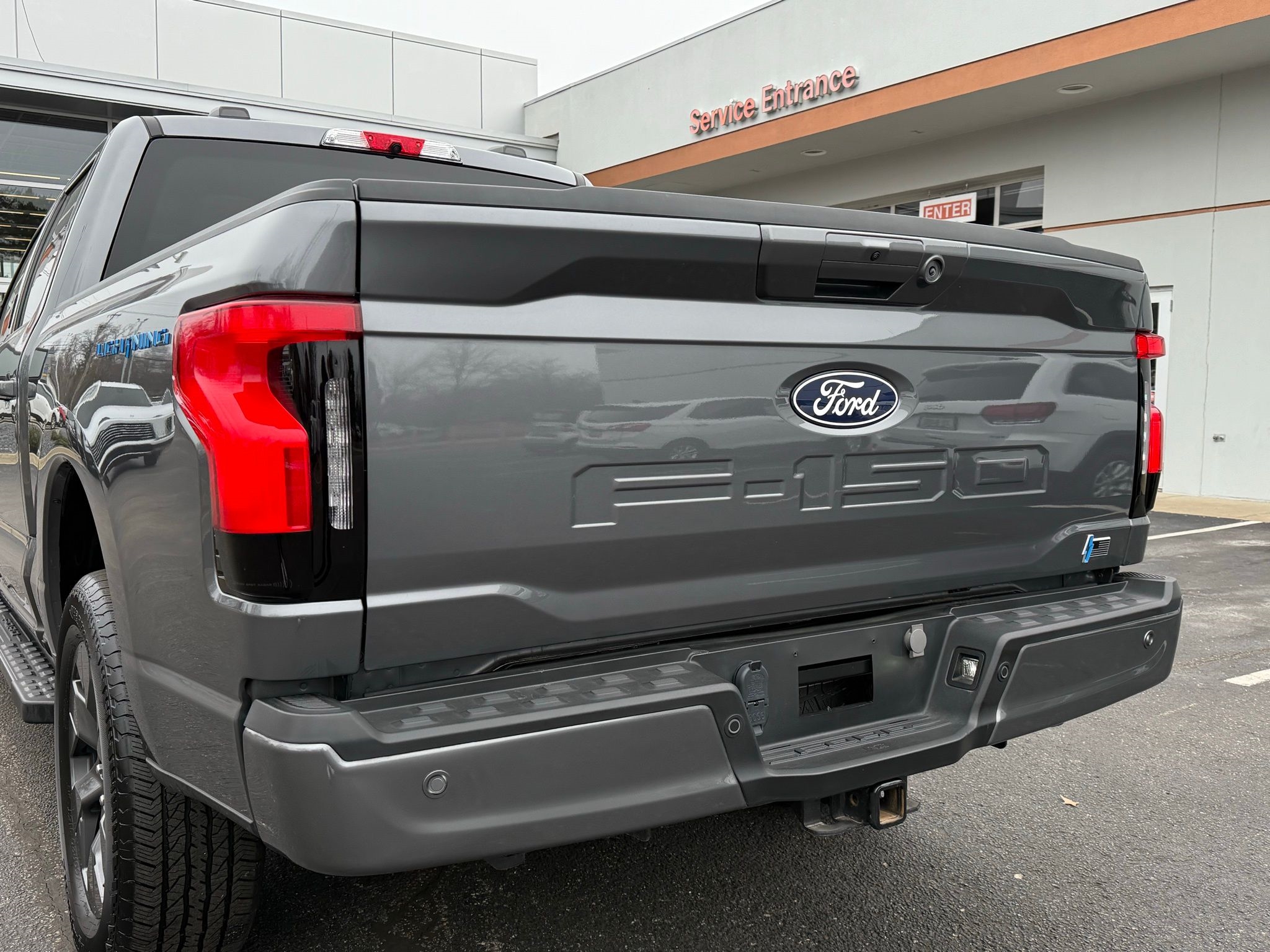 Ford F-150 Lightning  2024