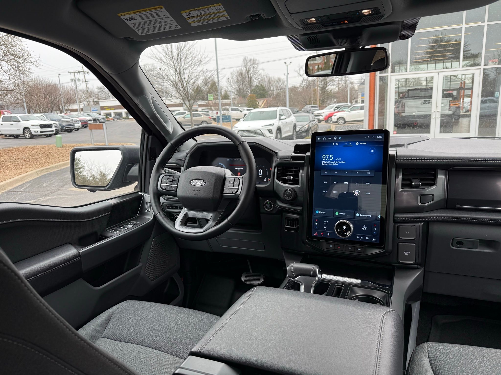 Ford F-150 Lightning  2024