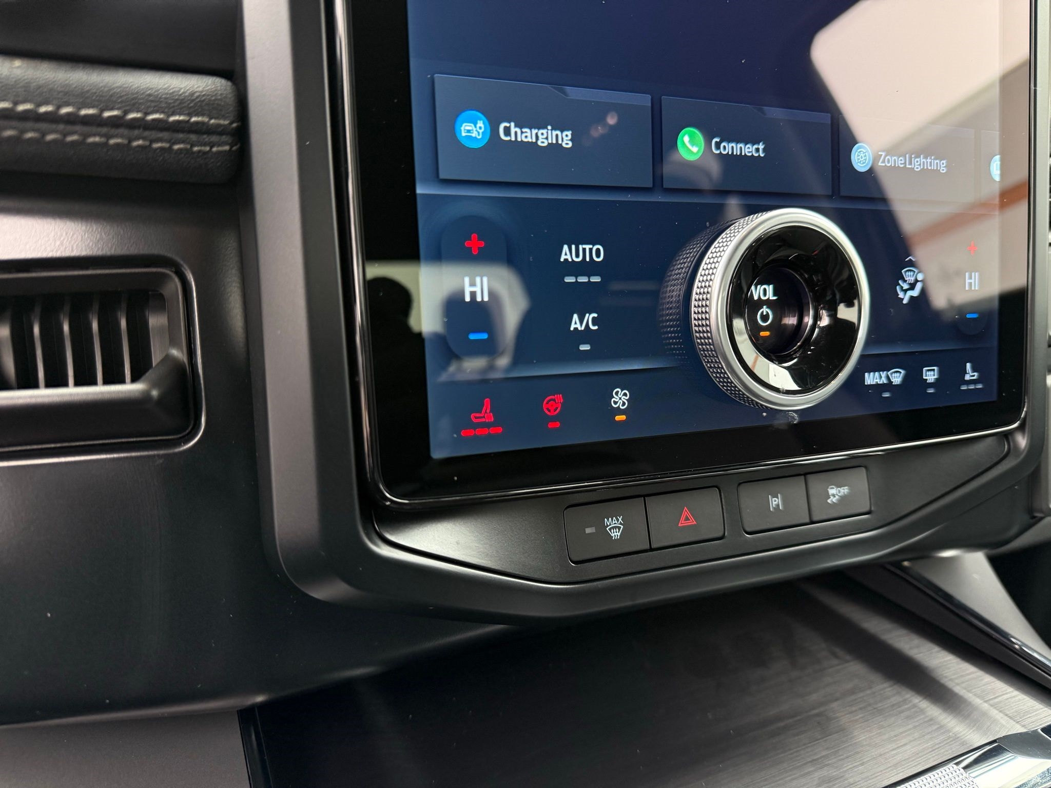 Ford F-150 Lightning  2024