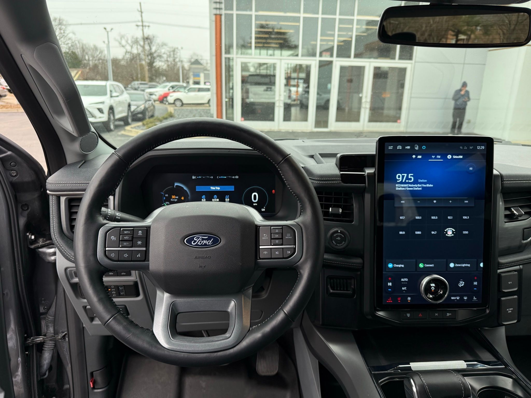 Ford F-150 Lightning  2024