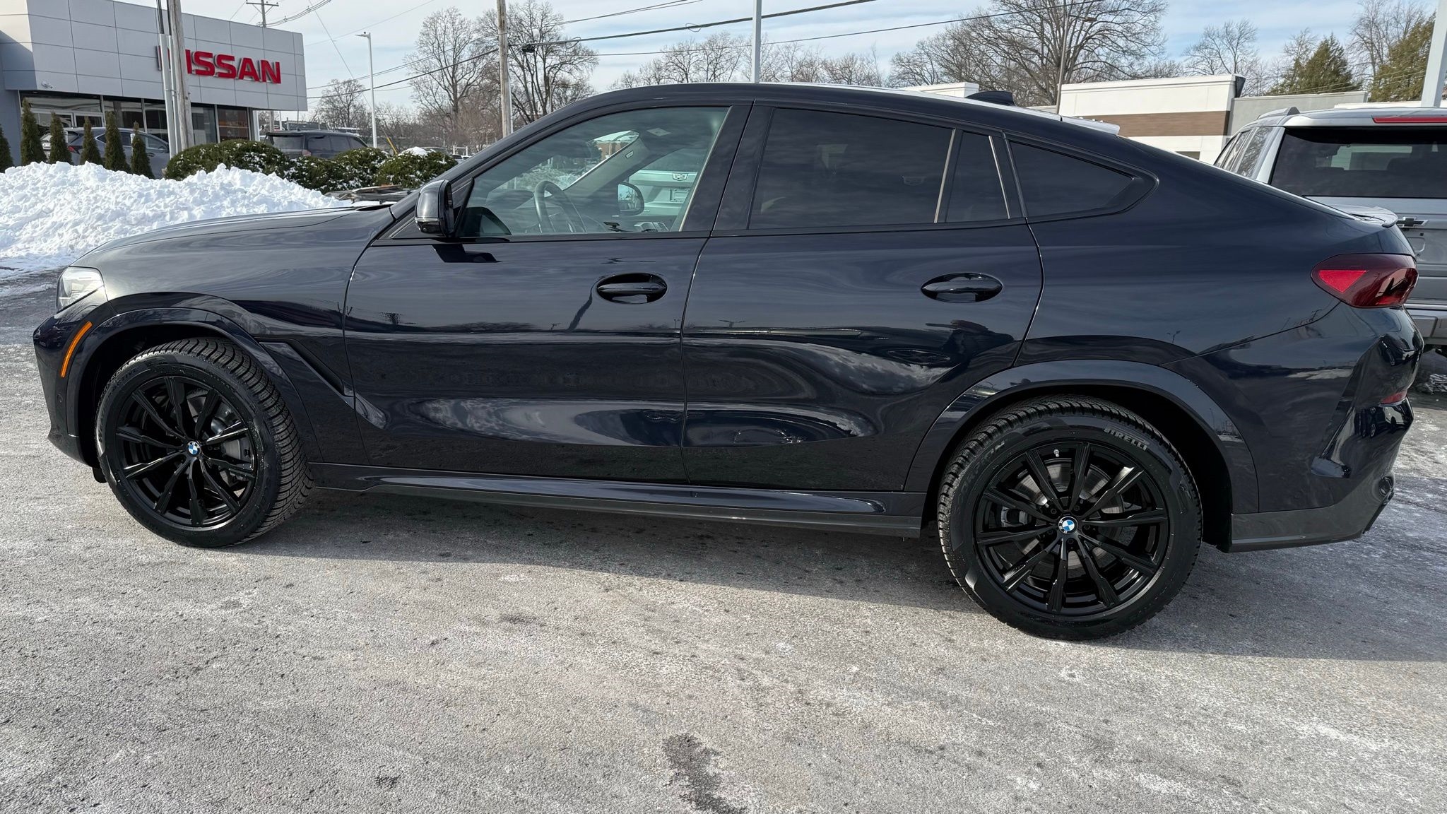 2023 BMW X6 xDrive40i