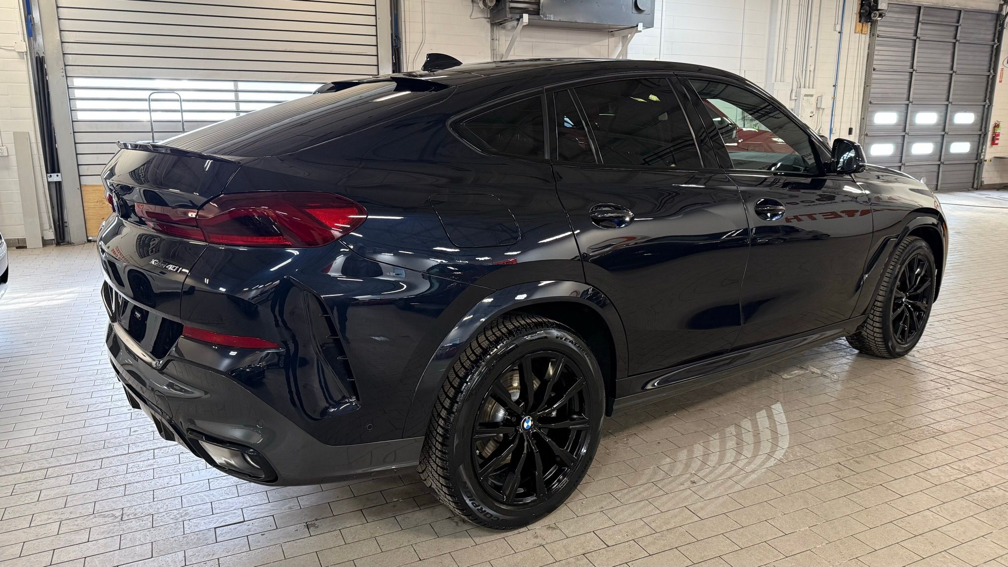 BMW X6  2023
