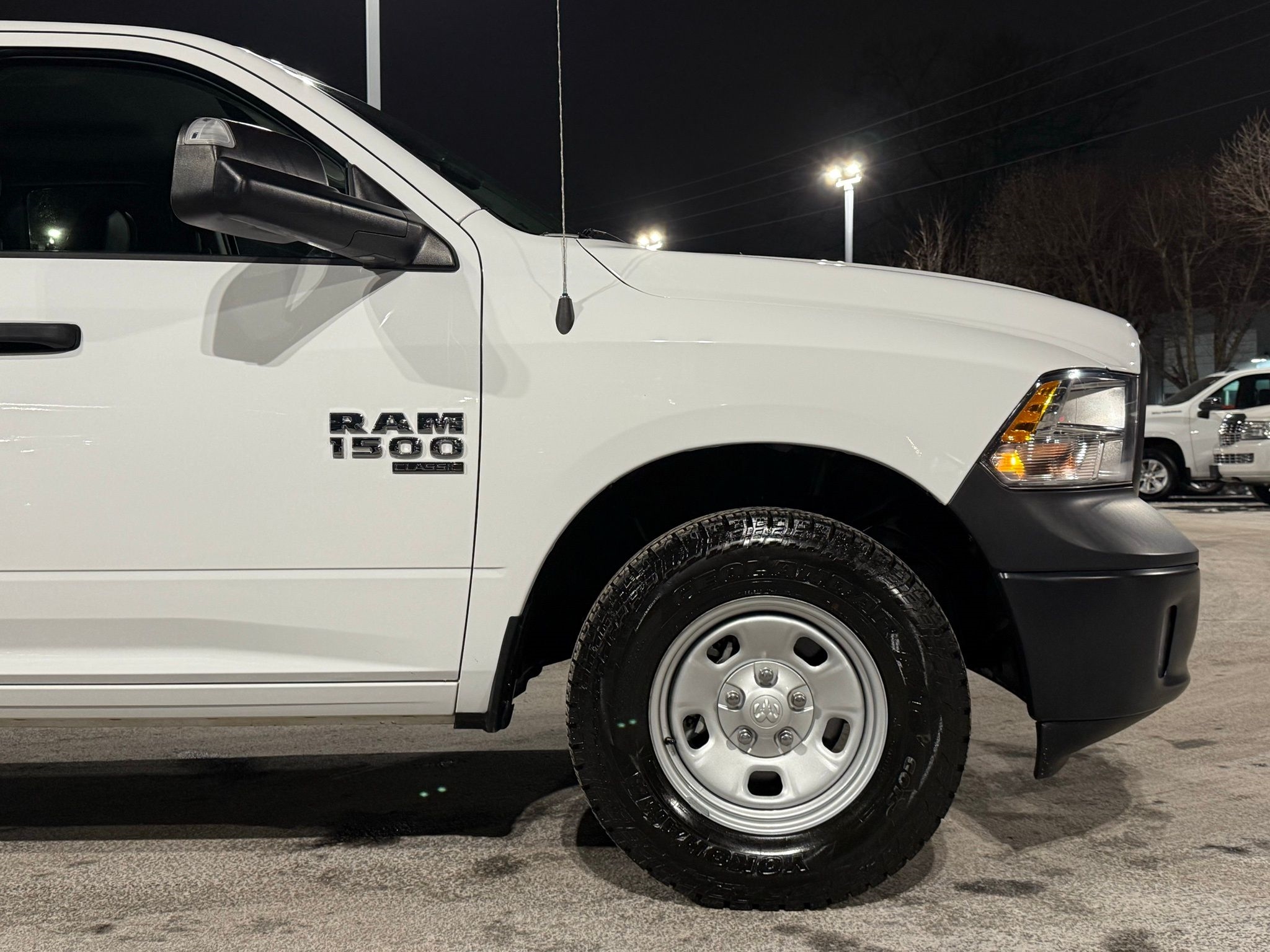 RAM 1500 Classic  2023