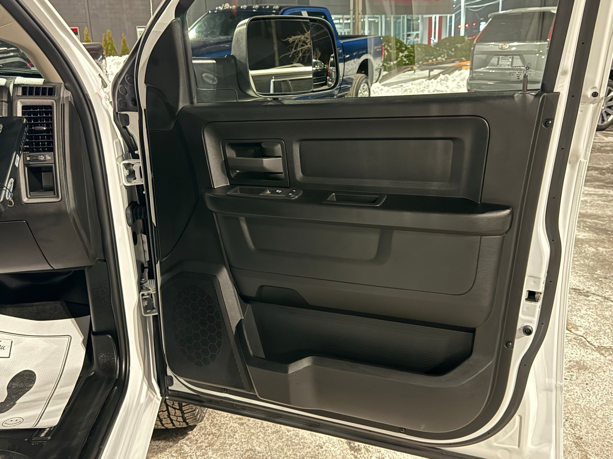 RAM 1500 Classic  2023