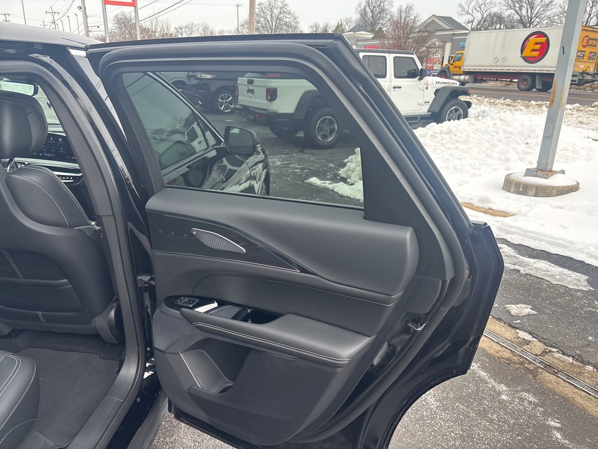 Cadillac Lyriq  2024