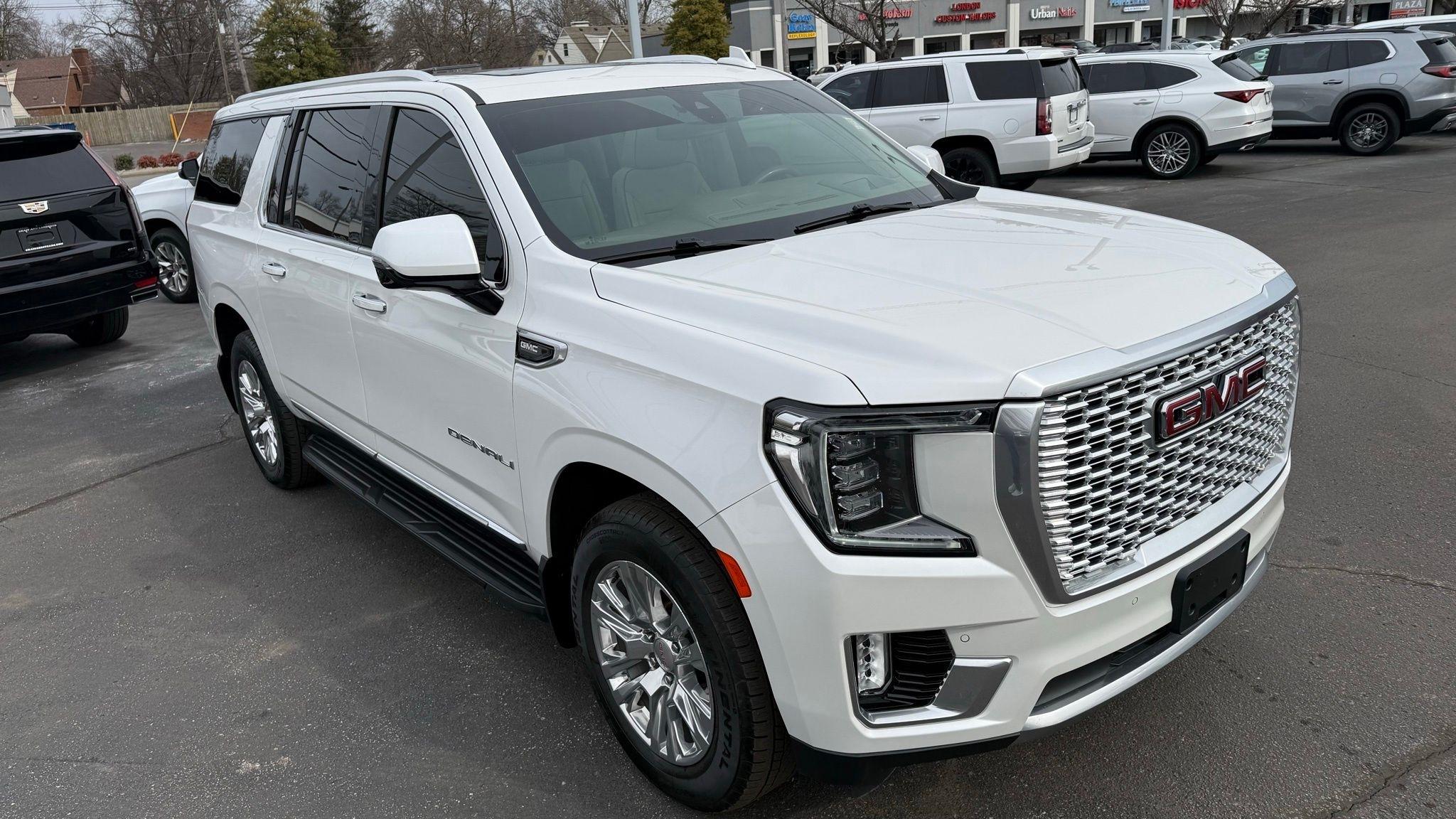 GMC Yukon XL  2021