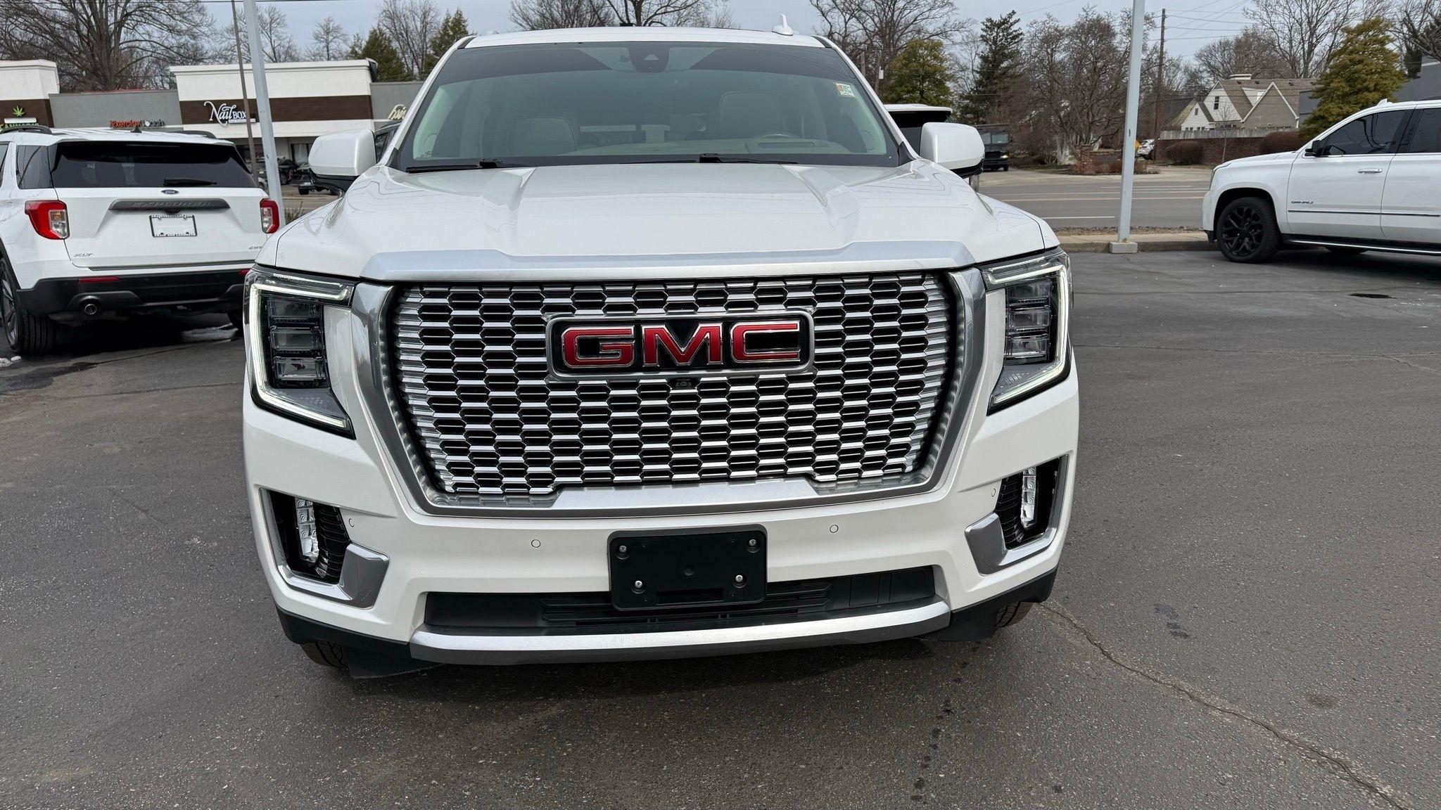 GMC Yukon XL  2021