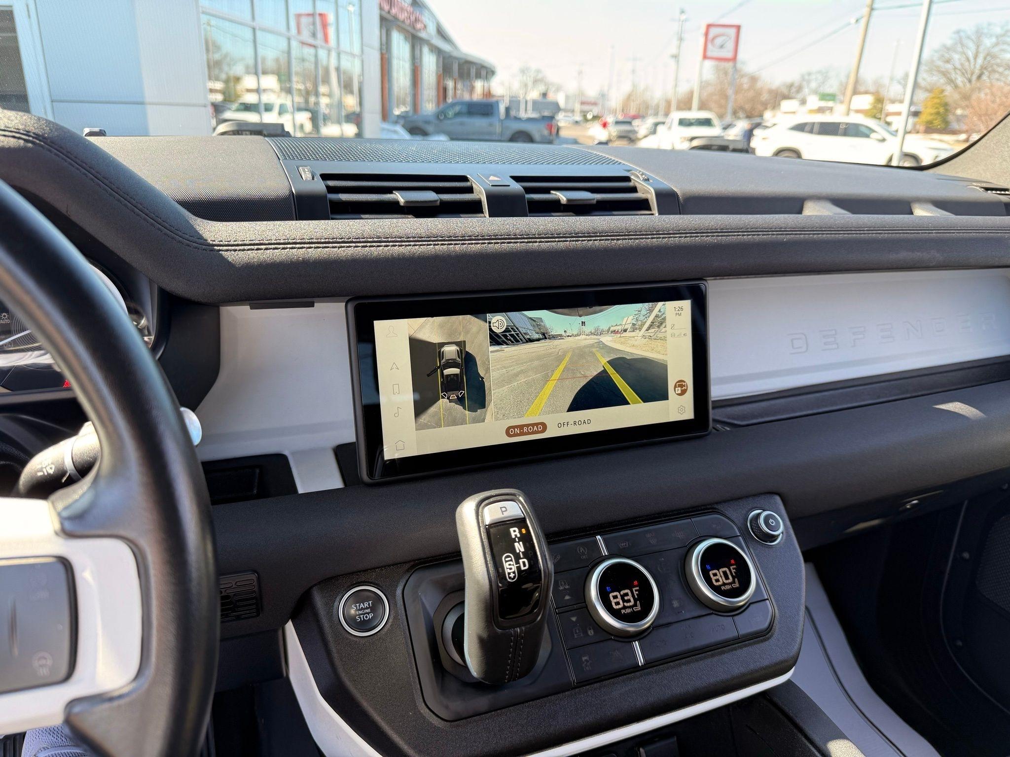 Land Rover Defender  2023