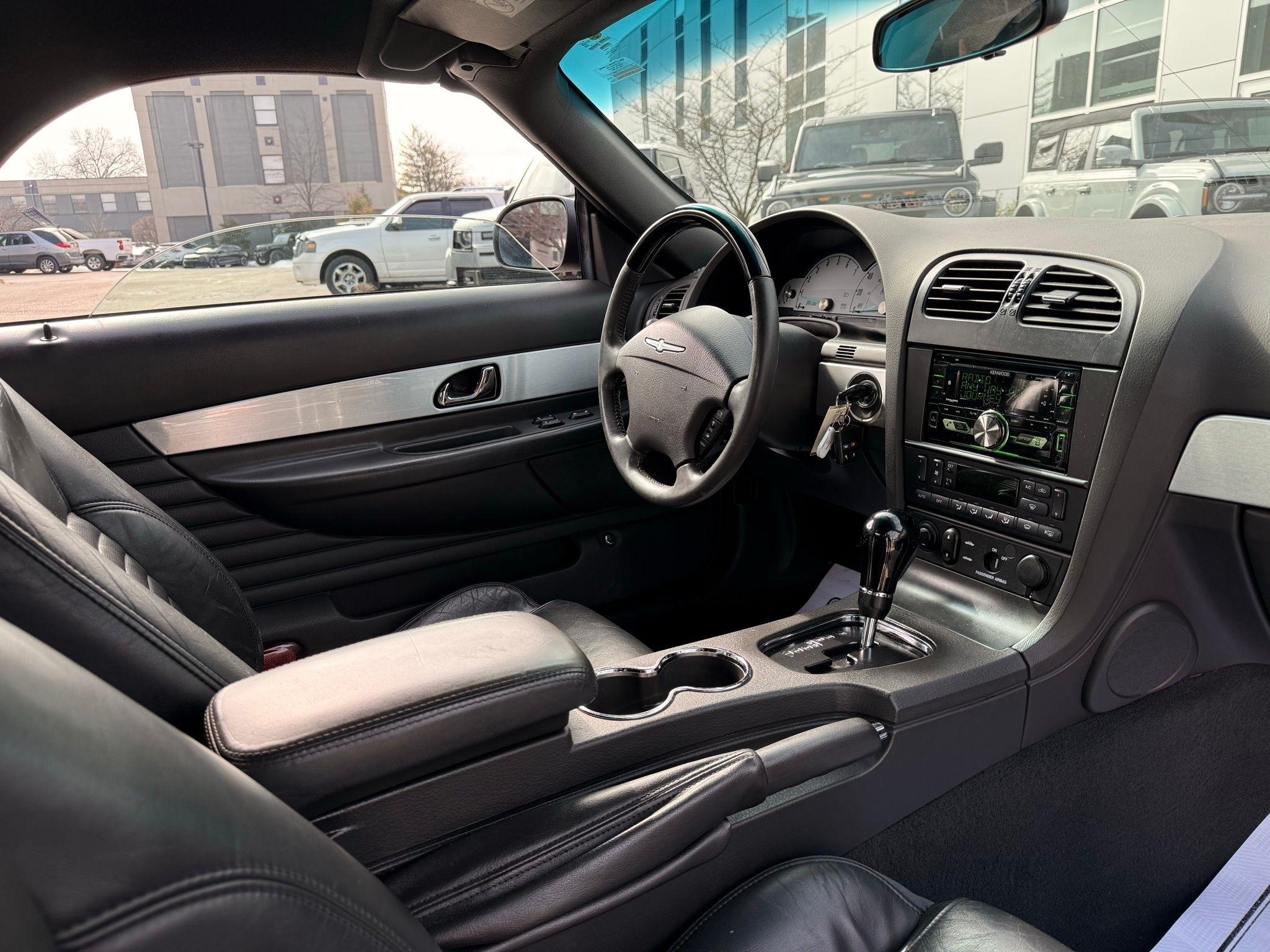 Ford Thunderbird  2002