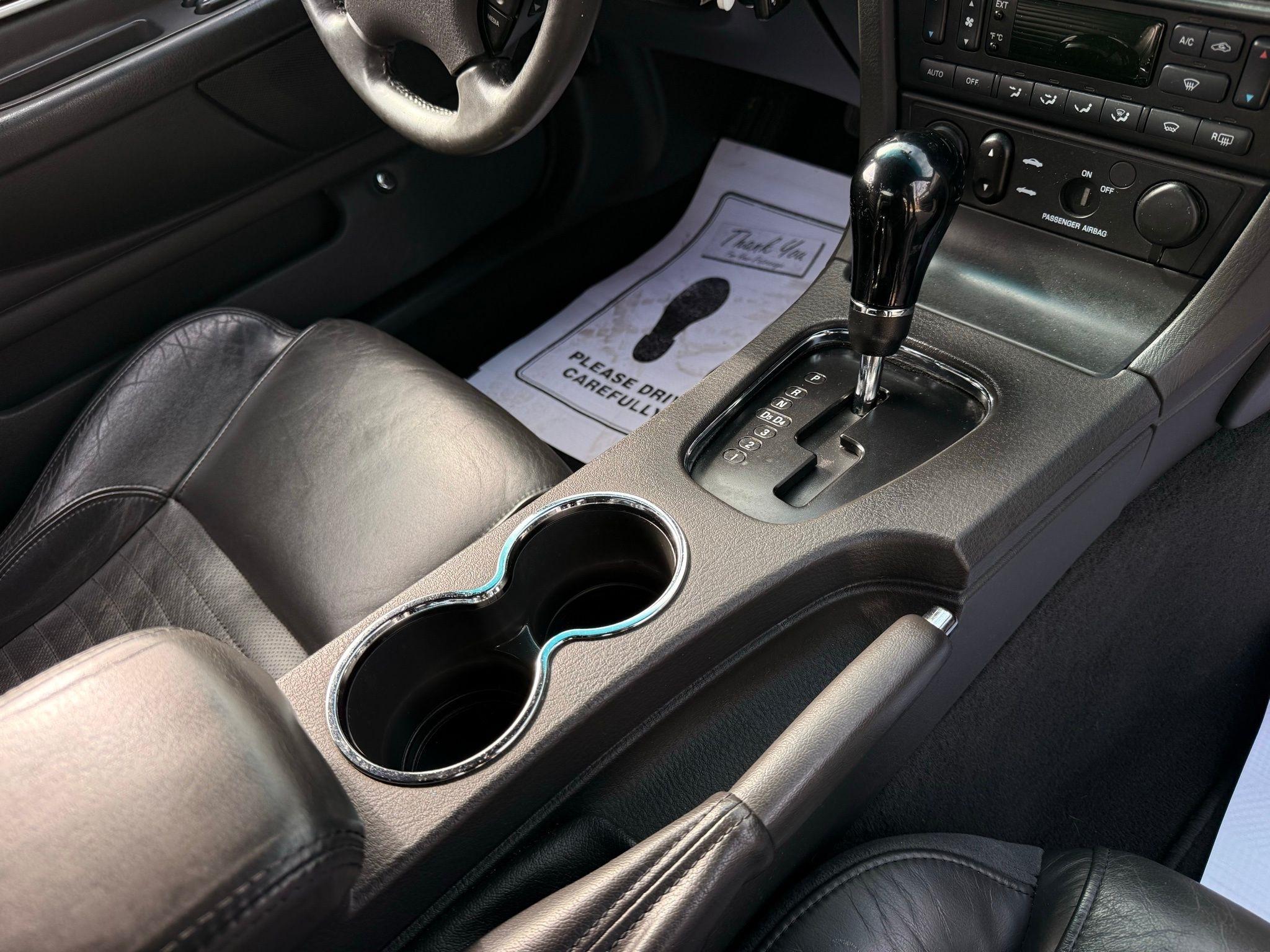 Ford Thunderbird  2002