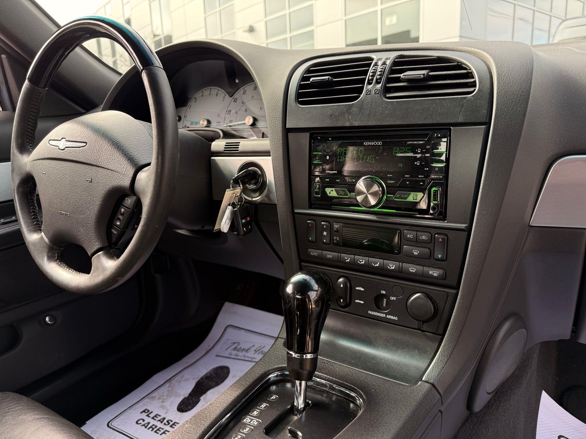 Ford Thunderbird  2002