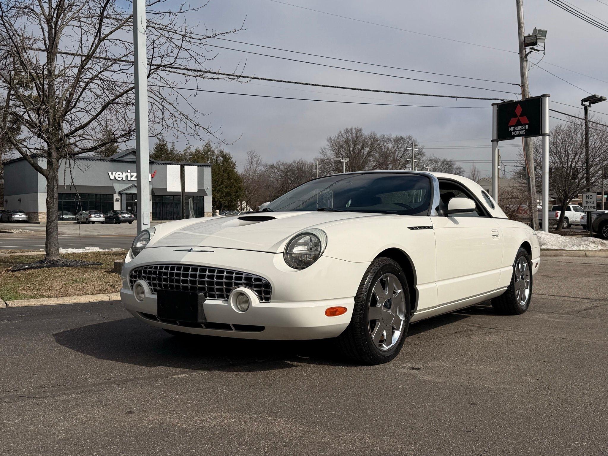 Ford Thunderbird  2002