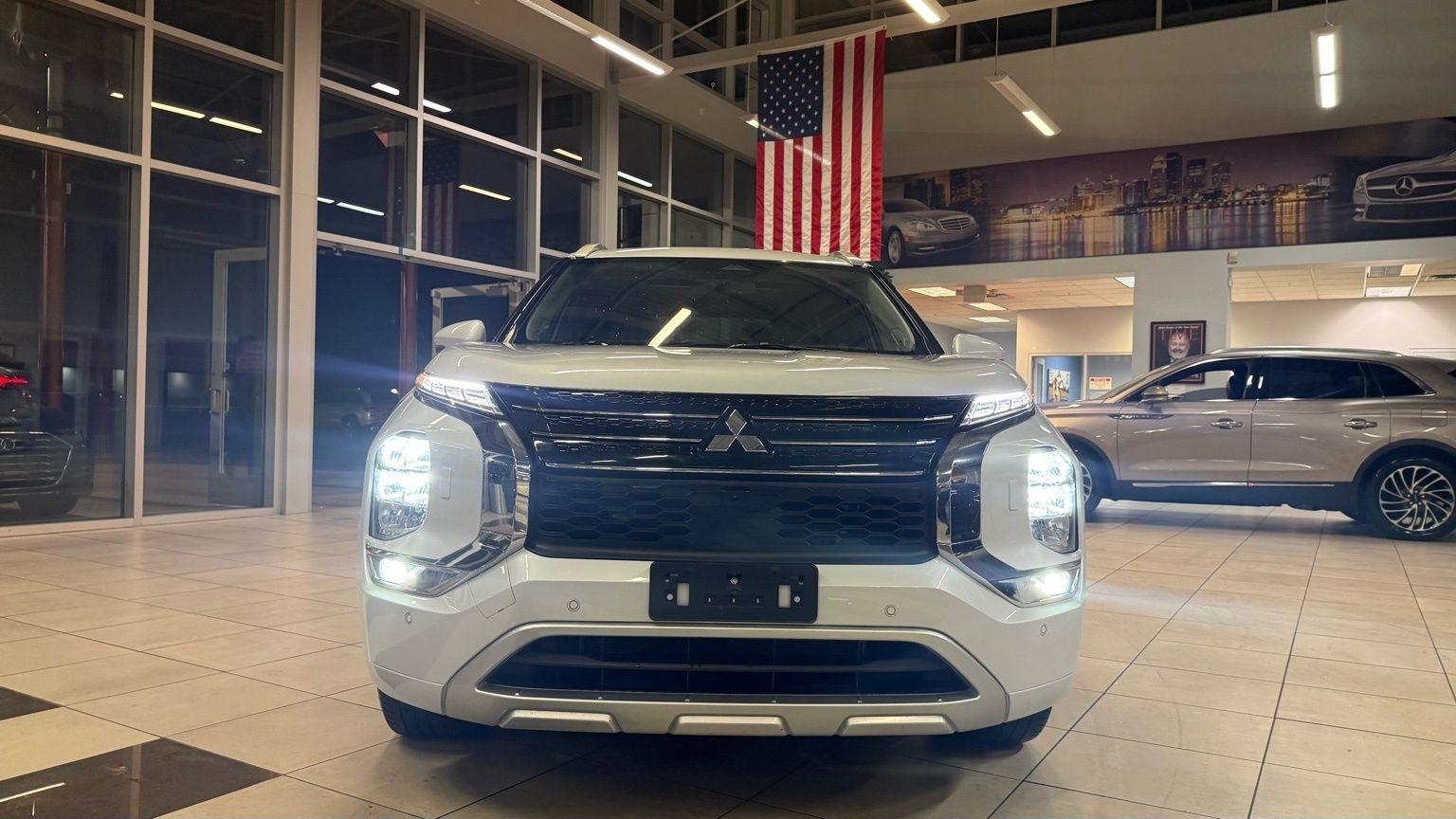 Mitsubishi Outlander PHEV  2024