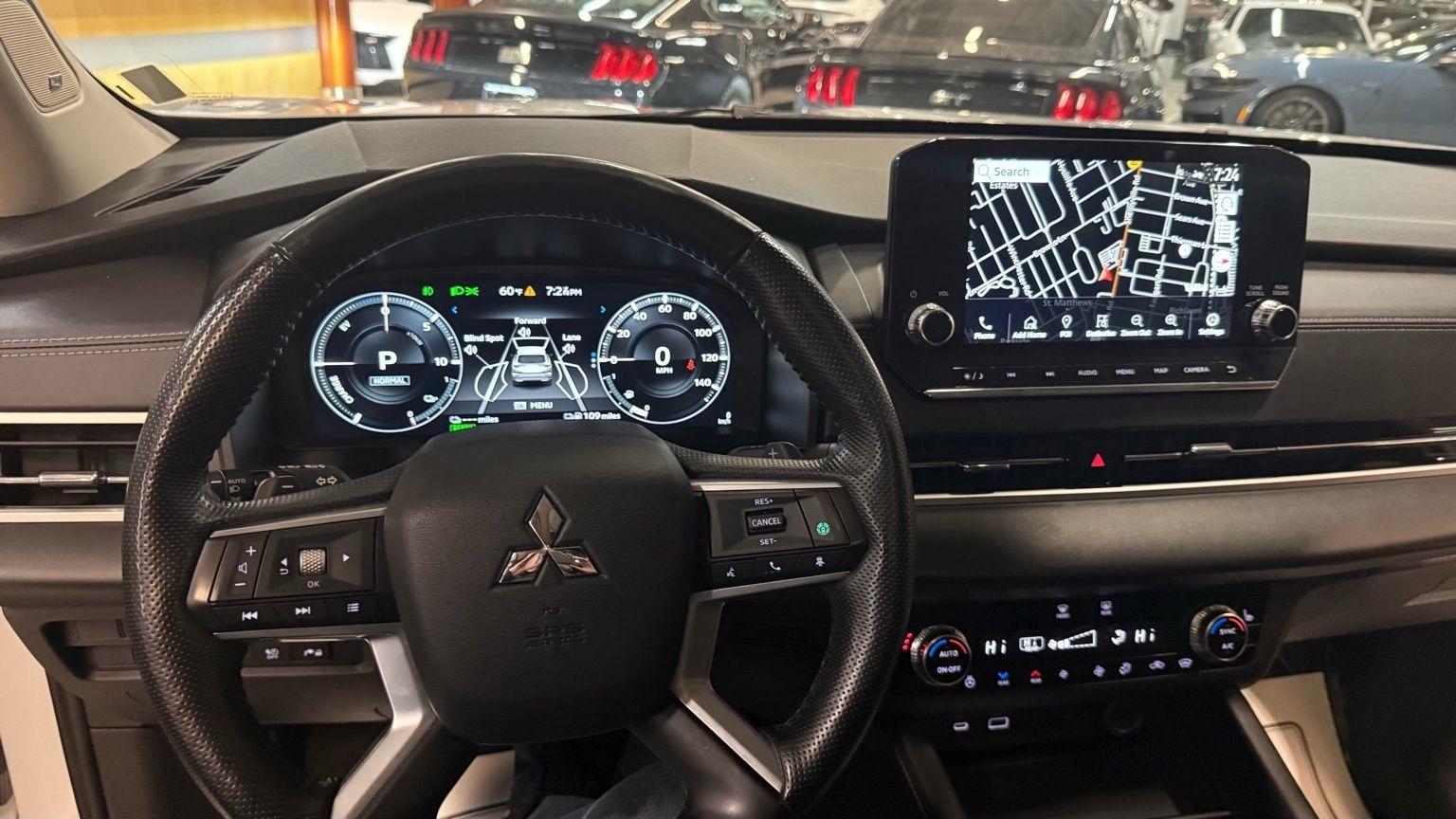 Mitsubishi Outlander PHEV  2024