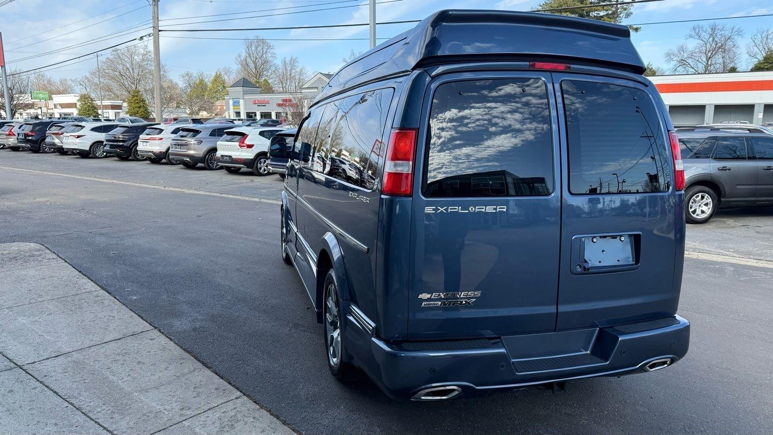 Chevrolet Express  2023