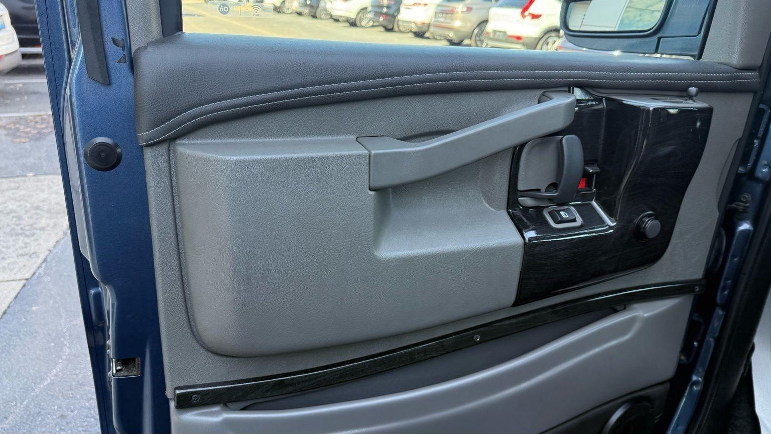 Chevrolet Express  2023