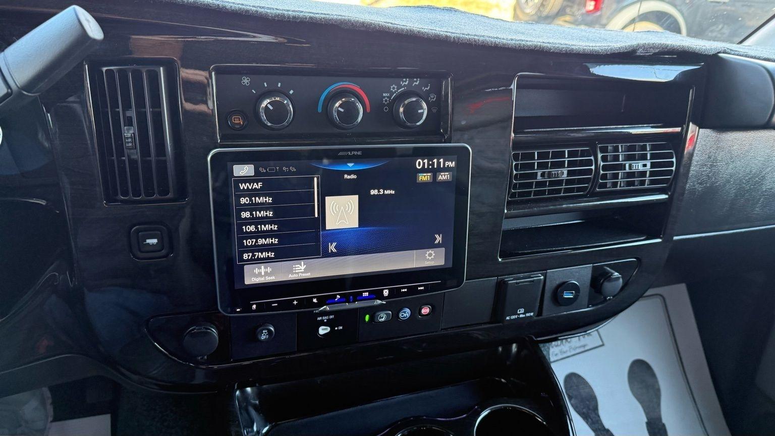 Chevrolet Express  2023