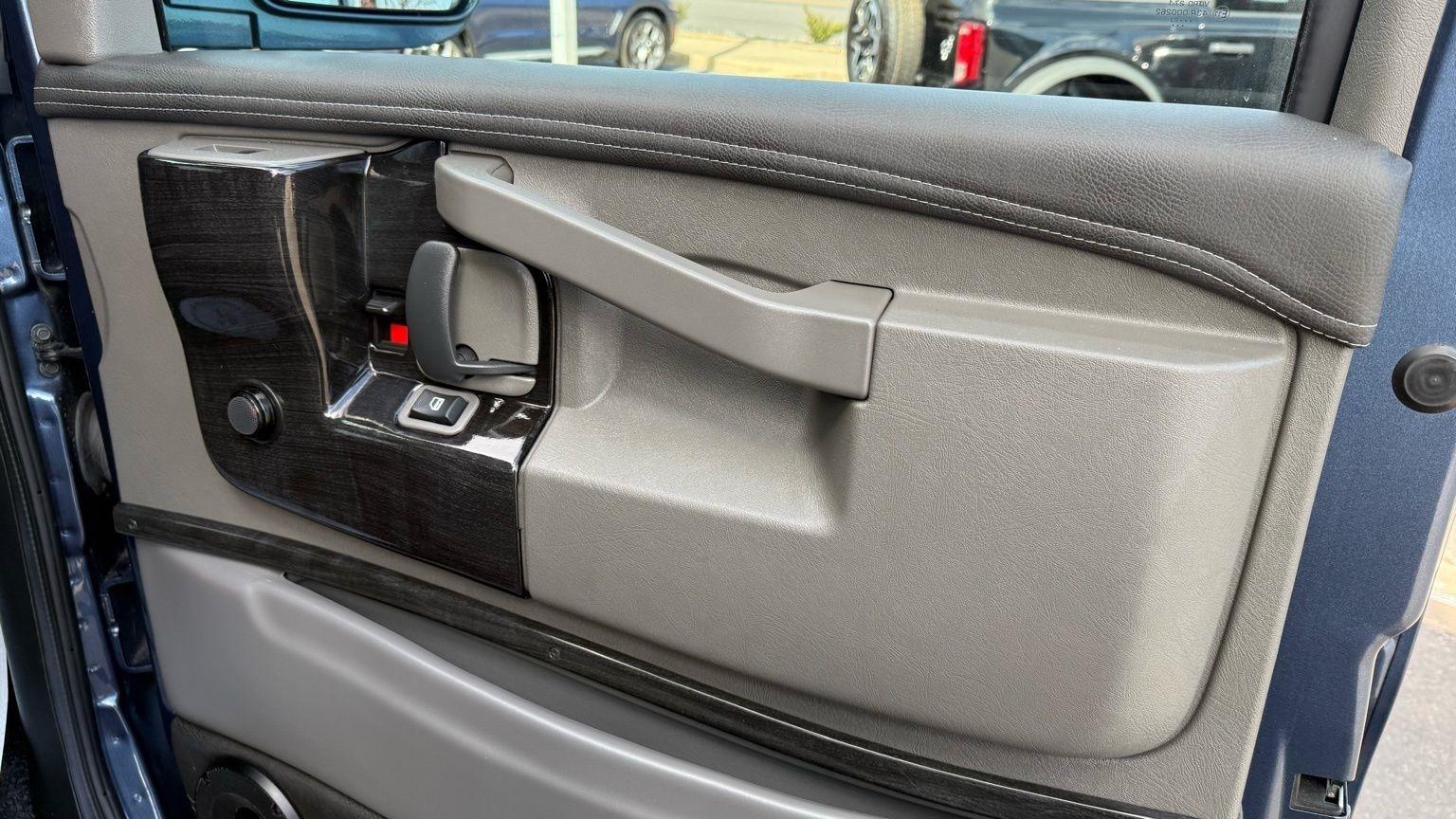 Chevrolet Express  2023