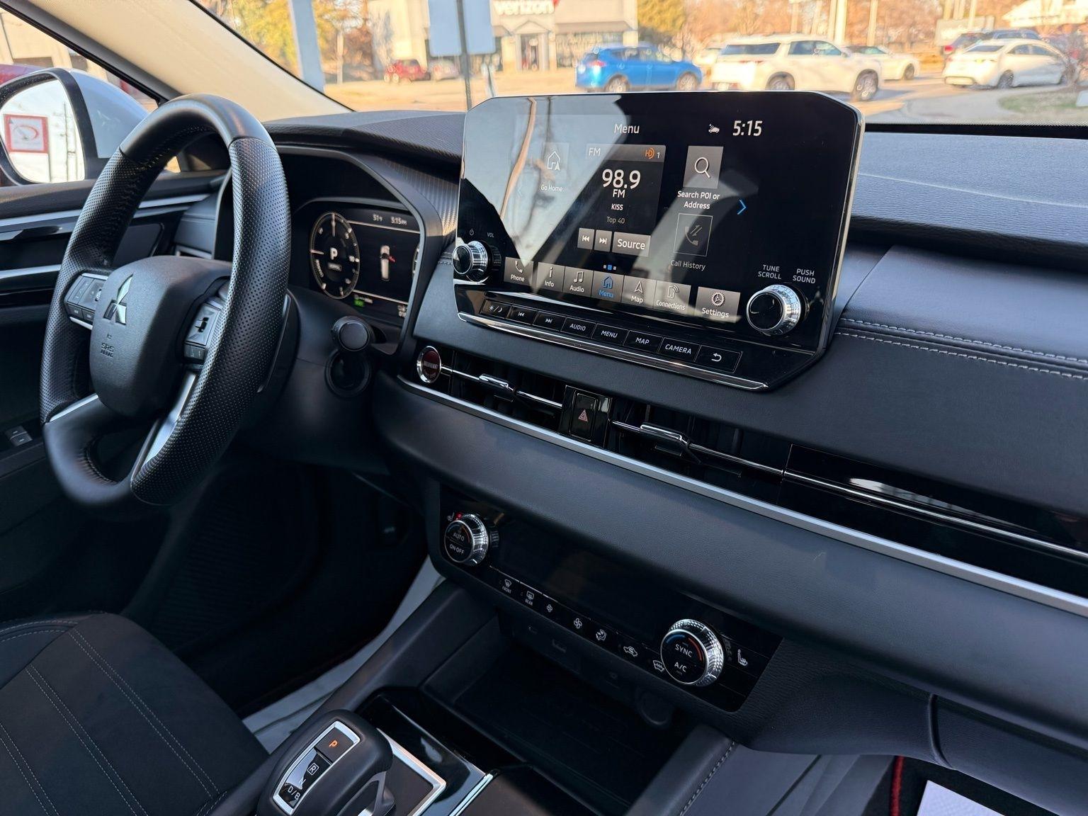 Mitsubishi Outlander PHEV  2024