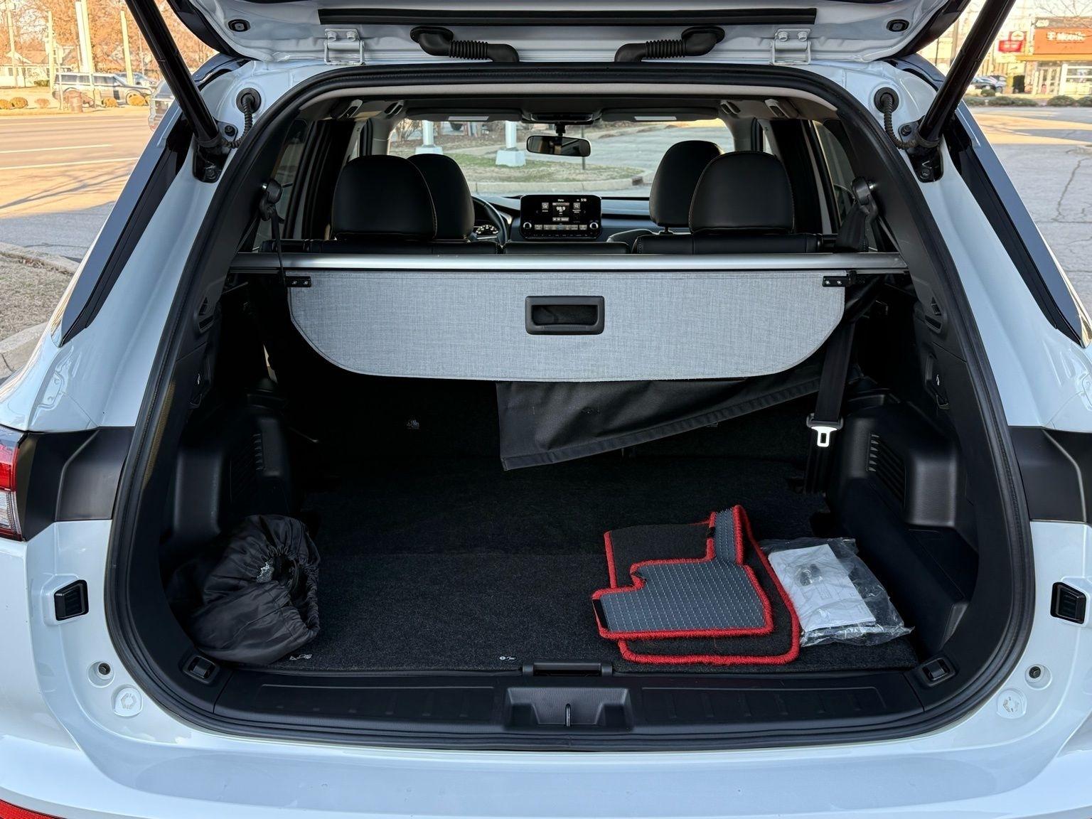 Mitsubishi Outlander PHEV  2024