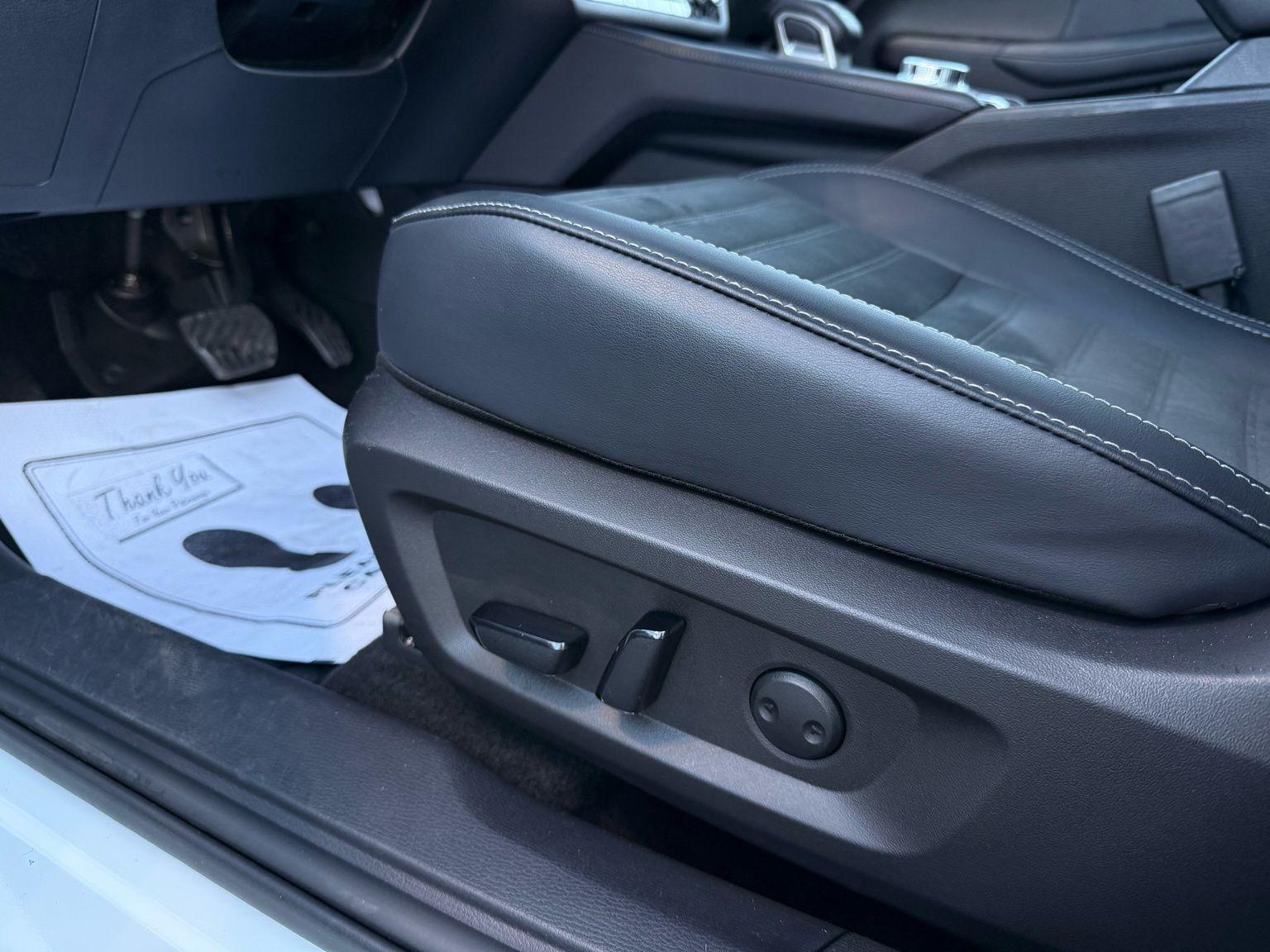 Mitsubishi Outlander PHEV  2024