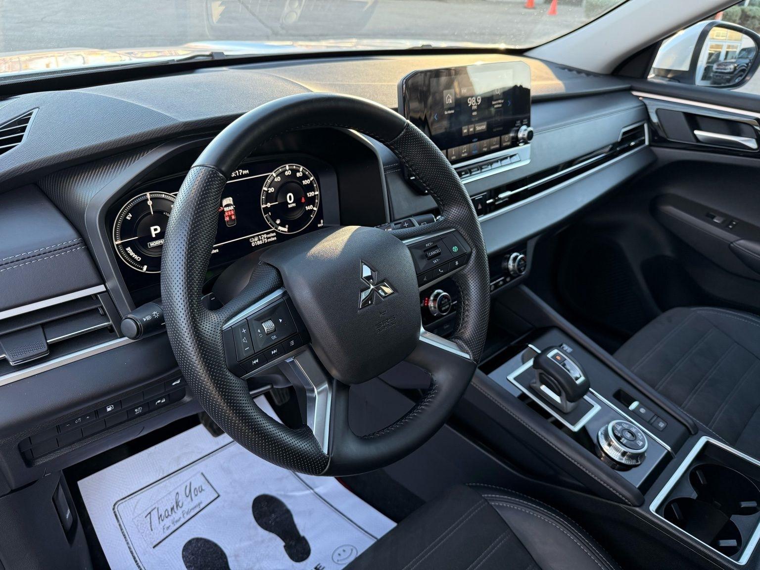 Mitsubishi Outlander PHEV  2024