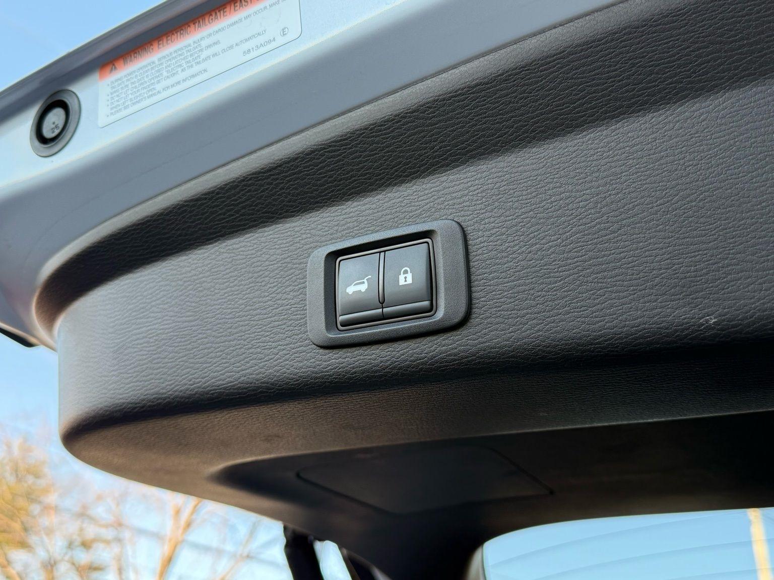 Mitsubishi Outlander PHEV  2024