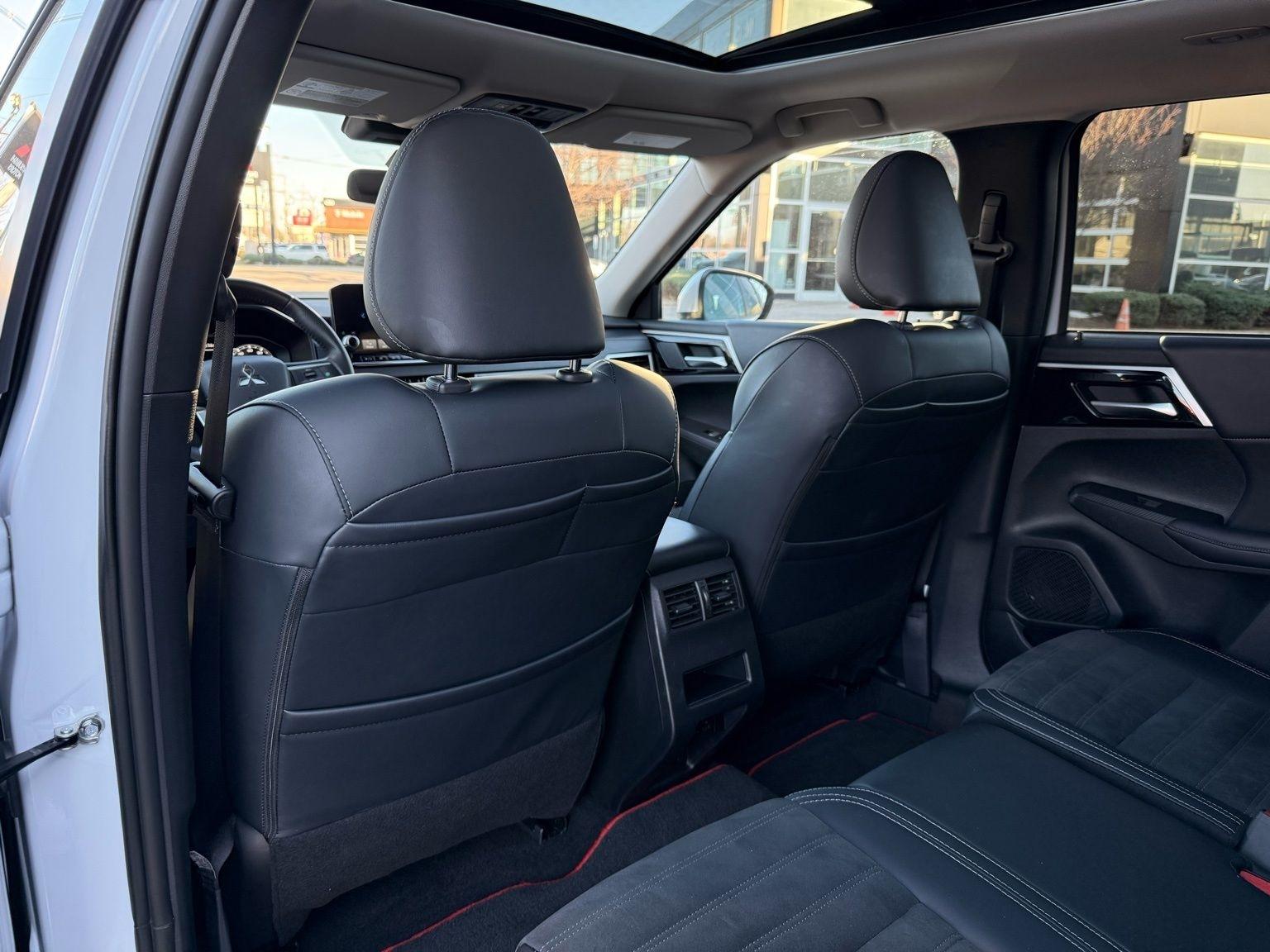 Mitsubishi Outlander PHEV  2024