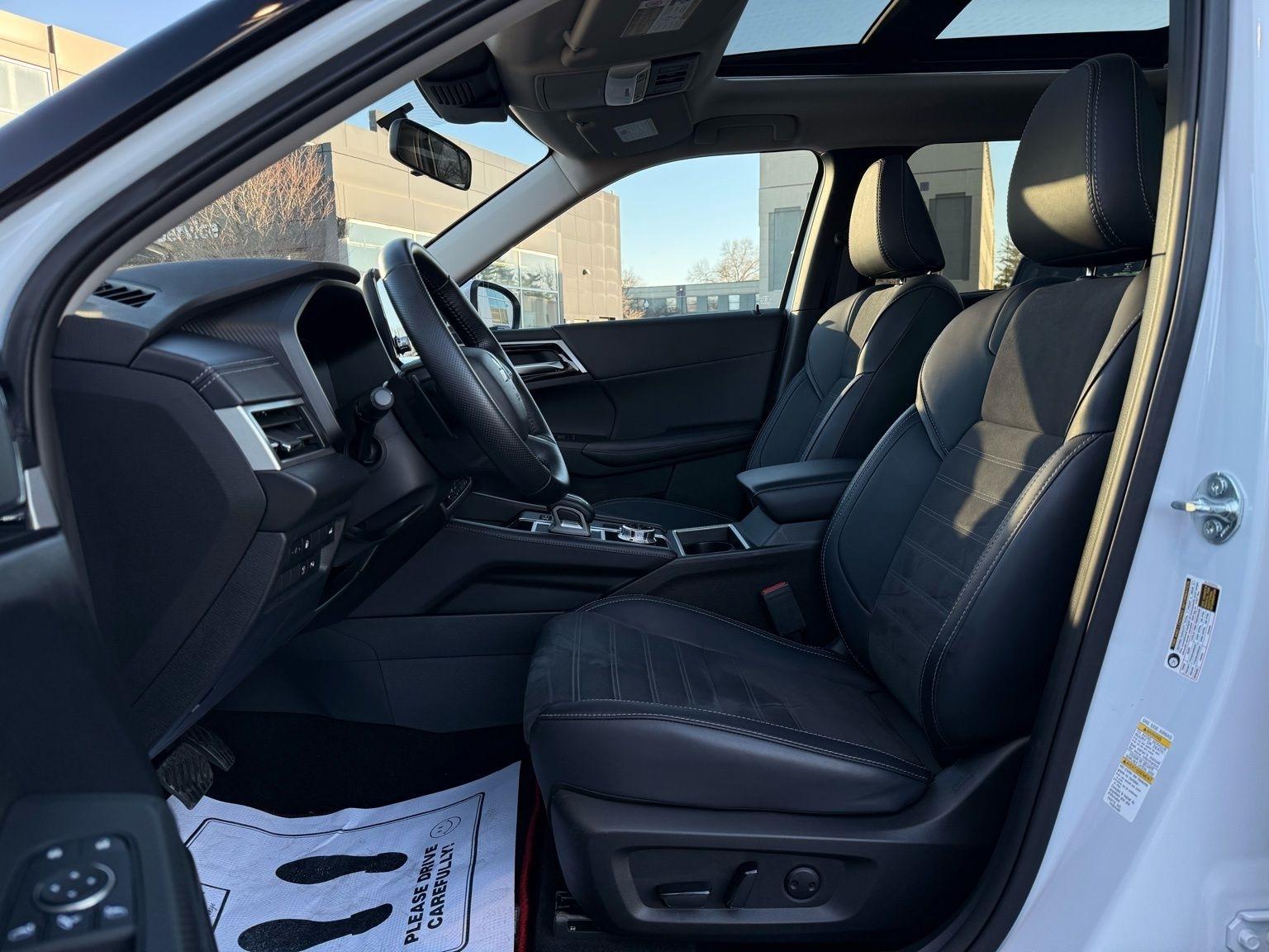 Mitsubishi Outlander PHEV  2024