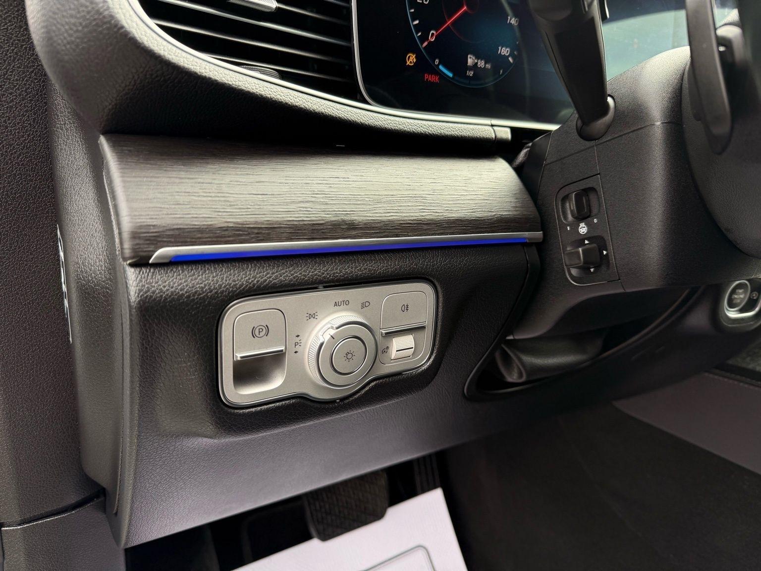 Mercedes-Benz GLE  2020