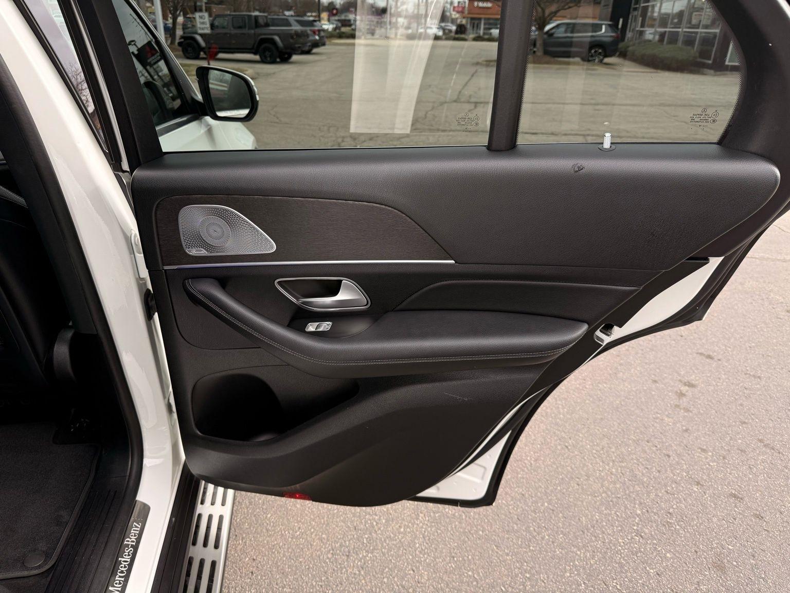 Mercedes-Benz GLE  2020