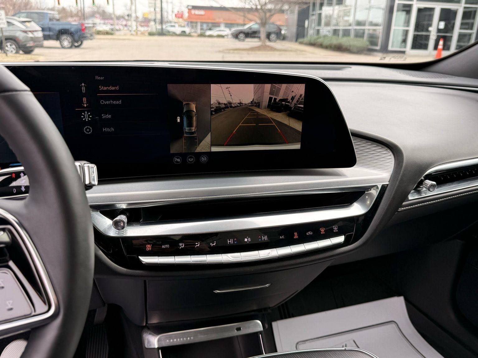 Cadillac Lyriq  2024