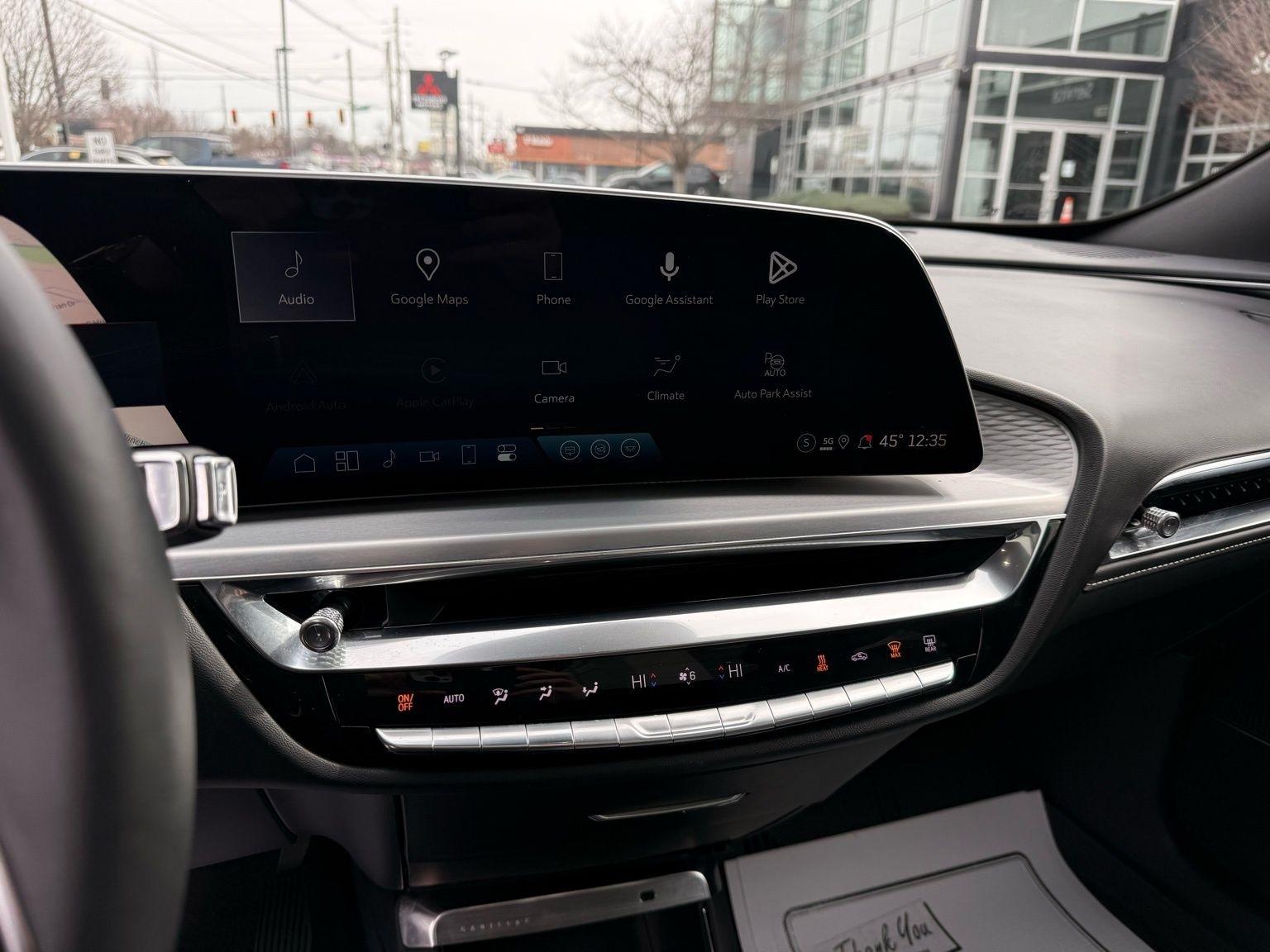 Cadillac Lyriq  2024