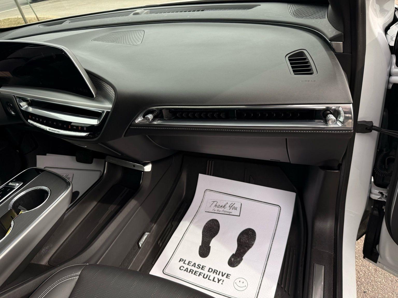 Cadillac Lyriq  2024