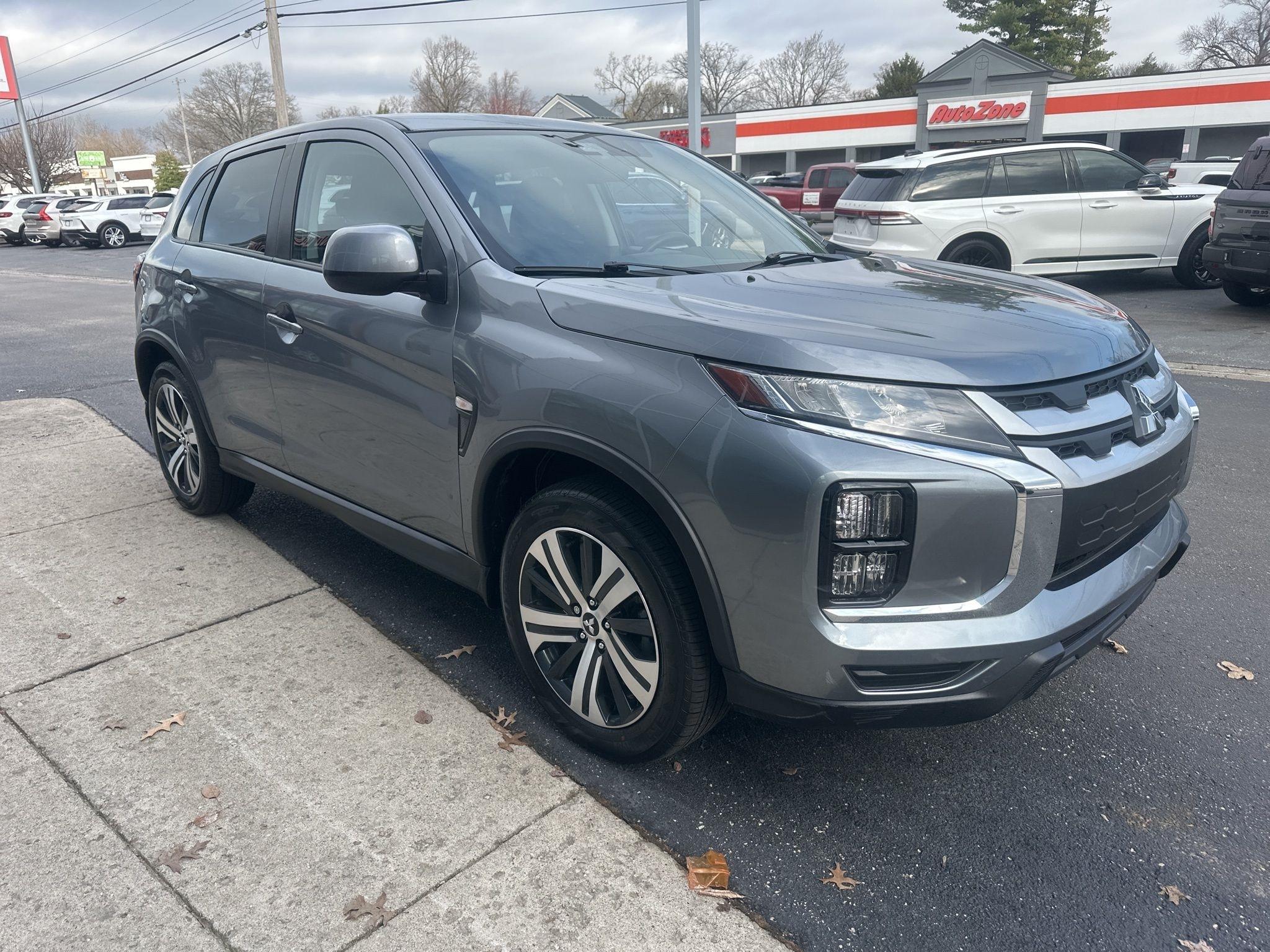 Mitsubishi Outlander Sport  2024