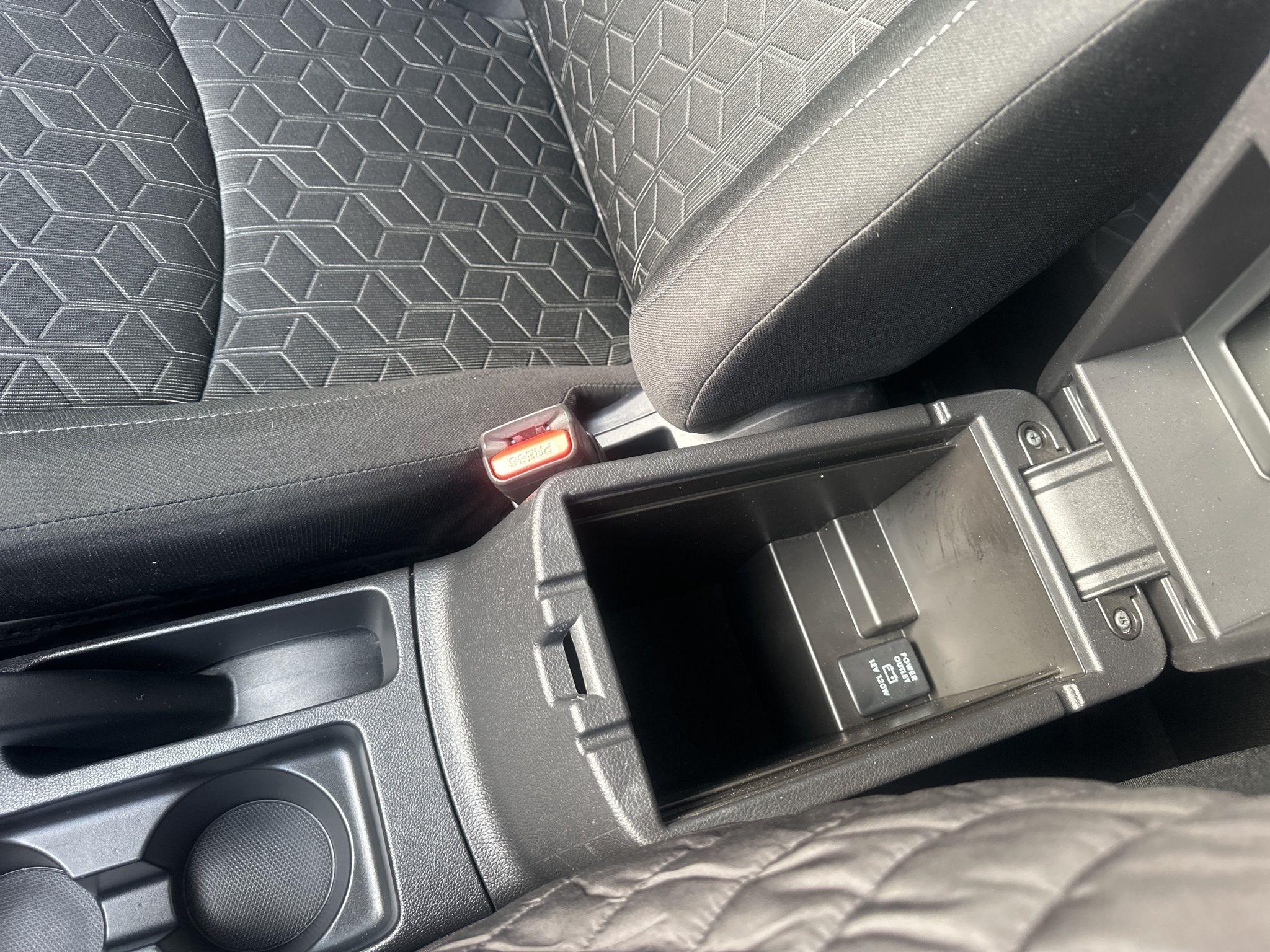 Mitsubishi Outlander Sport  2024