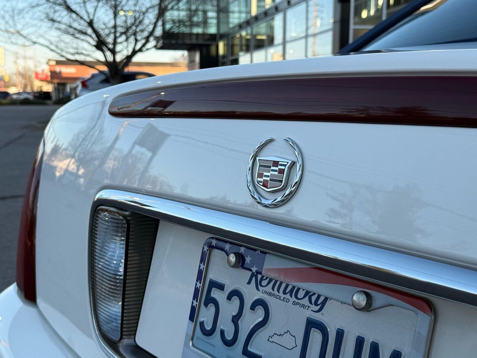 Cadillac DeVille  2002