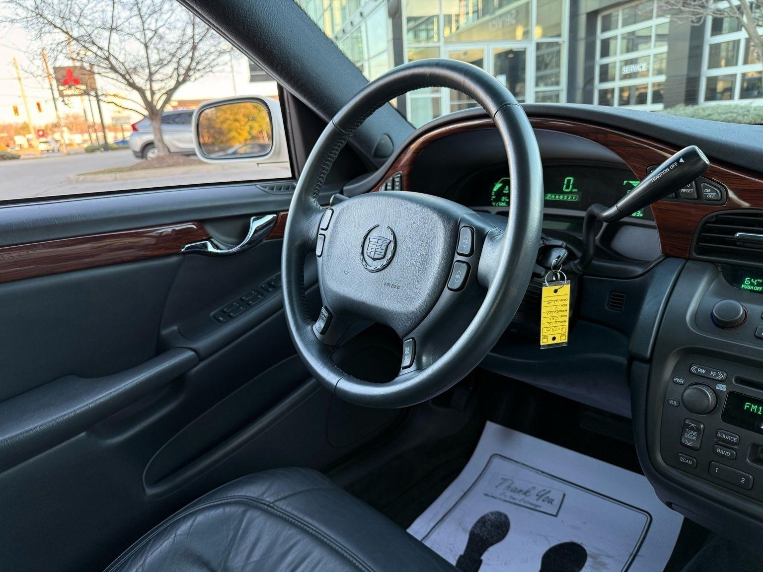 Cadillac DeVille  2002