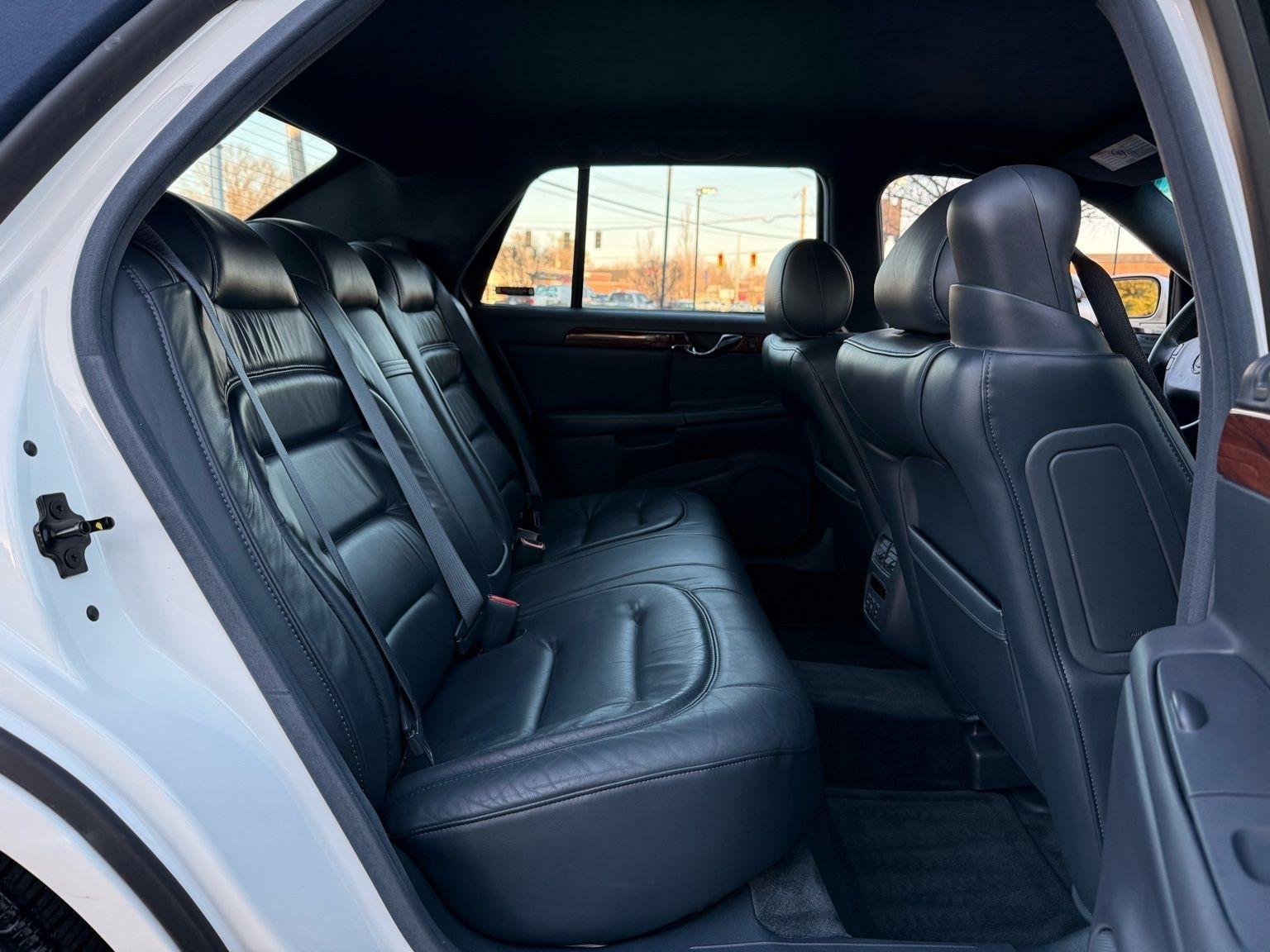 Cadillac DeVille  2002