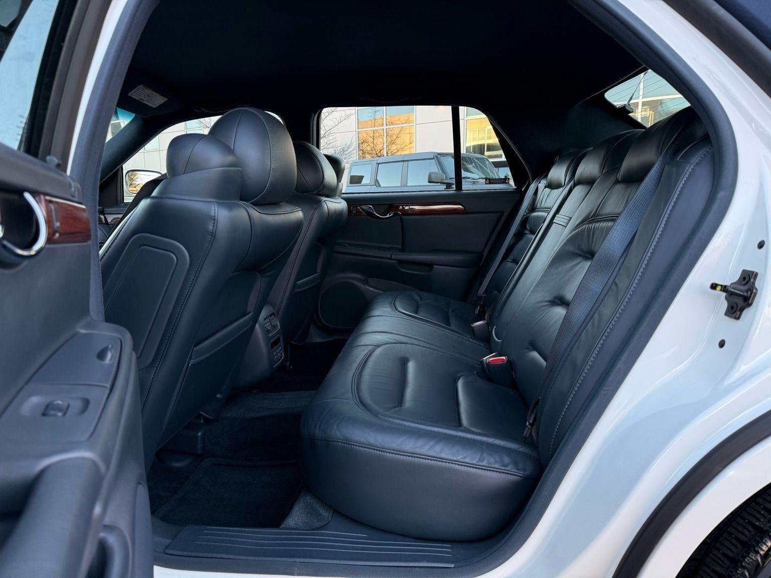 Cadillac DeVille  2002