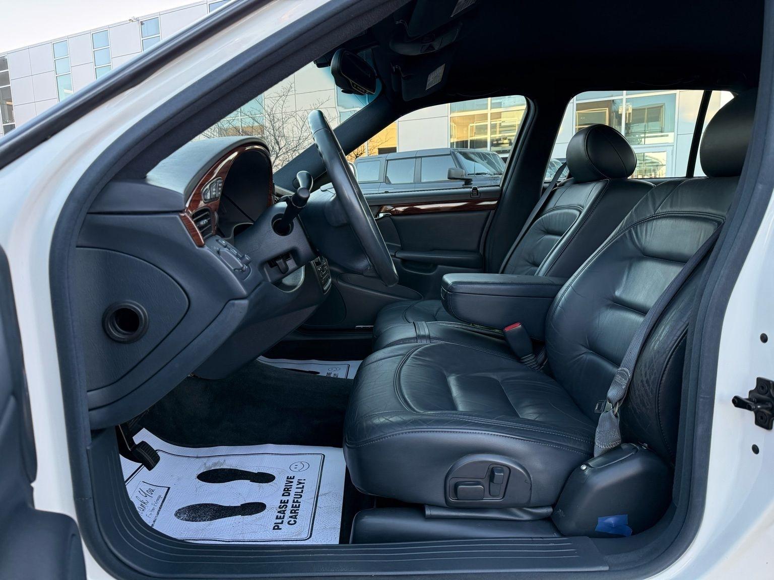 Cadillac DeVille  2002